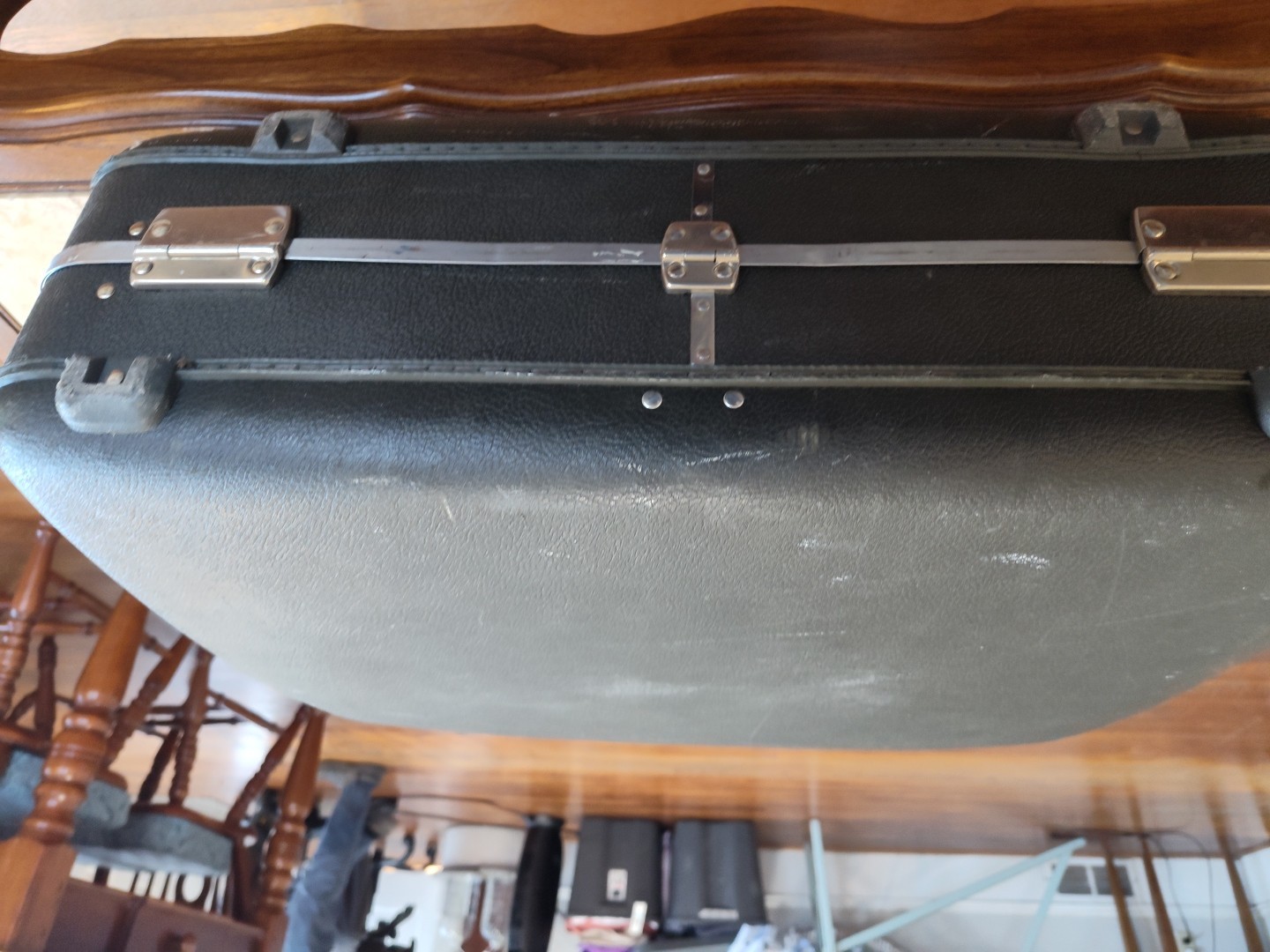 Vintage American Tourister Grey Hard Vinyl Shell Suitcase Luggage 25″X20″X8″