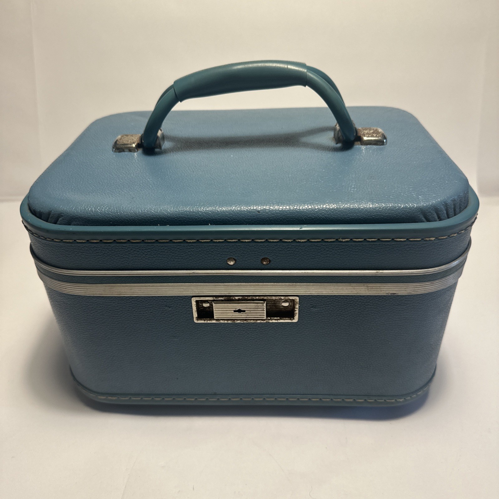 Blue Hard Case Vintage Train Cosmetic Luggage Traveling Suitcase 12″ x 8 1/2.