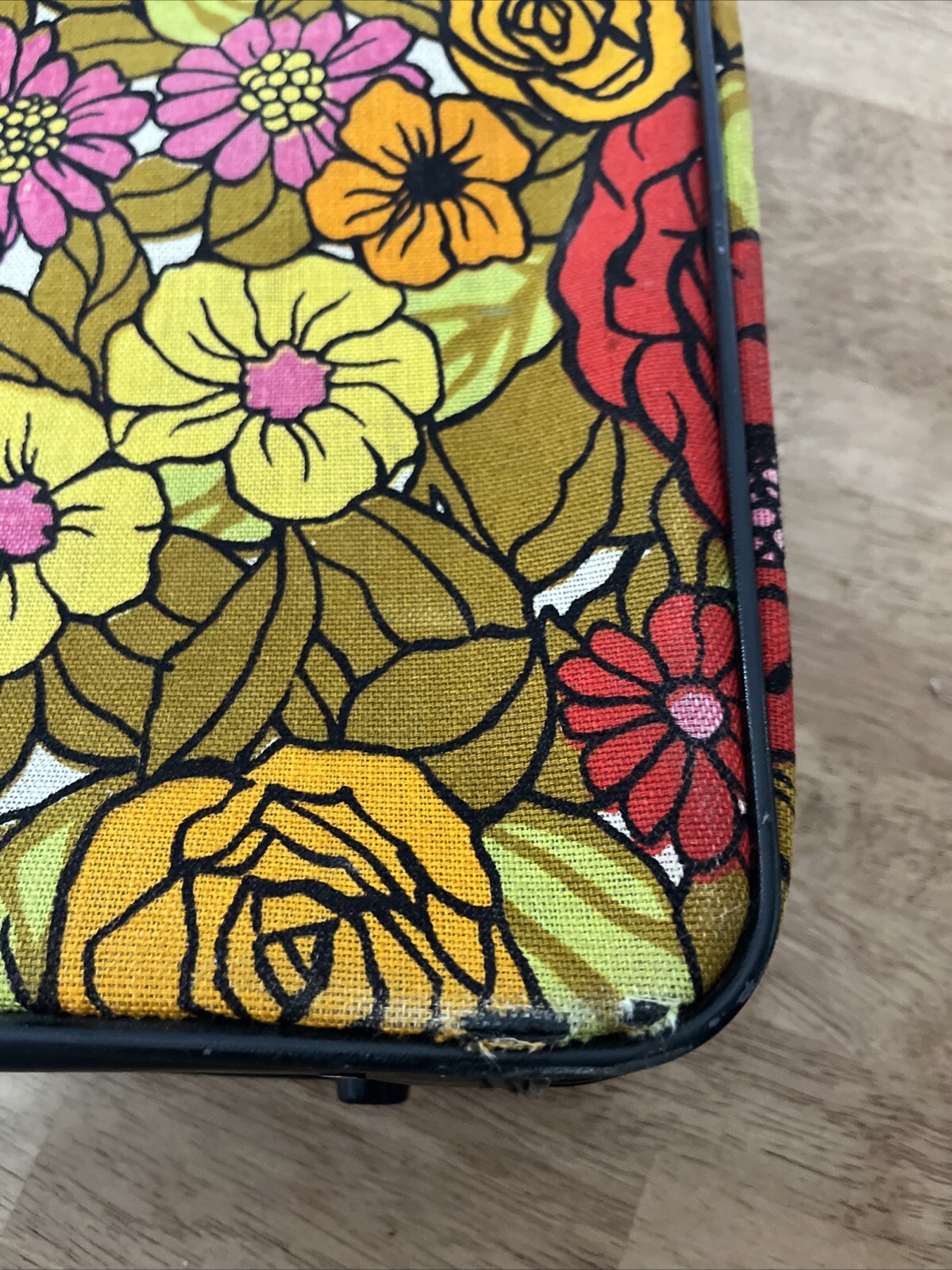 Vtg 1960’s 1970’s Flower Power Floral Suitcase Travel Bag Luggage Briefcase Mod