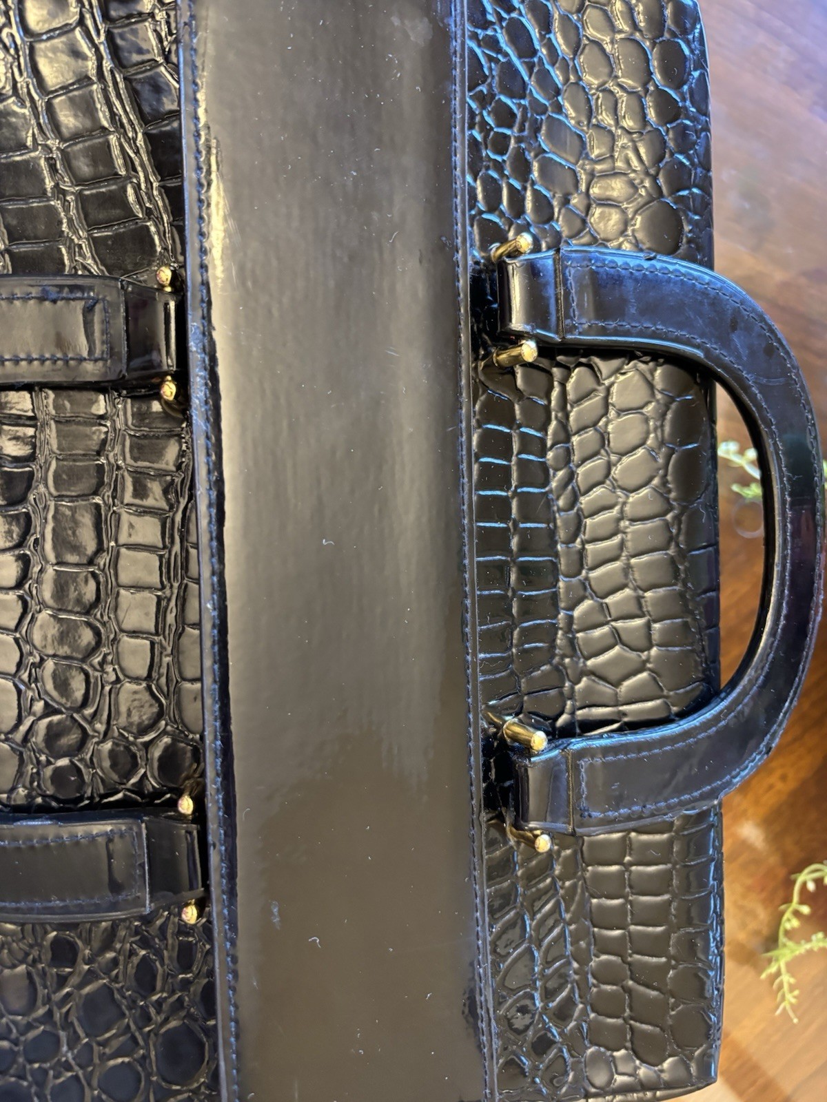 CB Vintage Crocodile Patent Leather Makeup Train Case Black