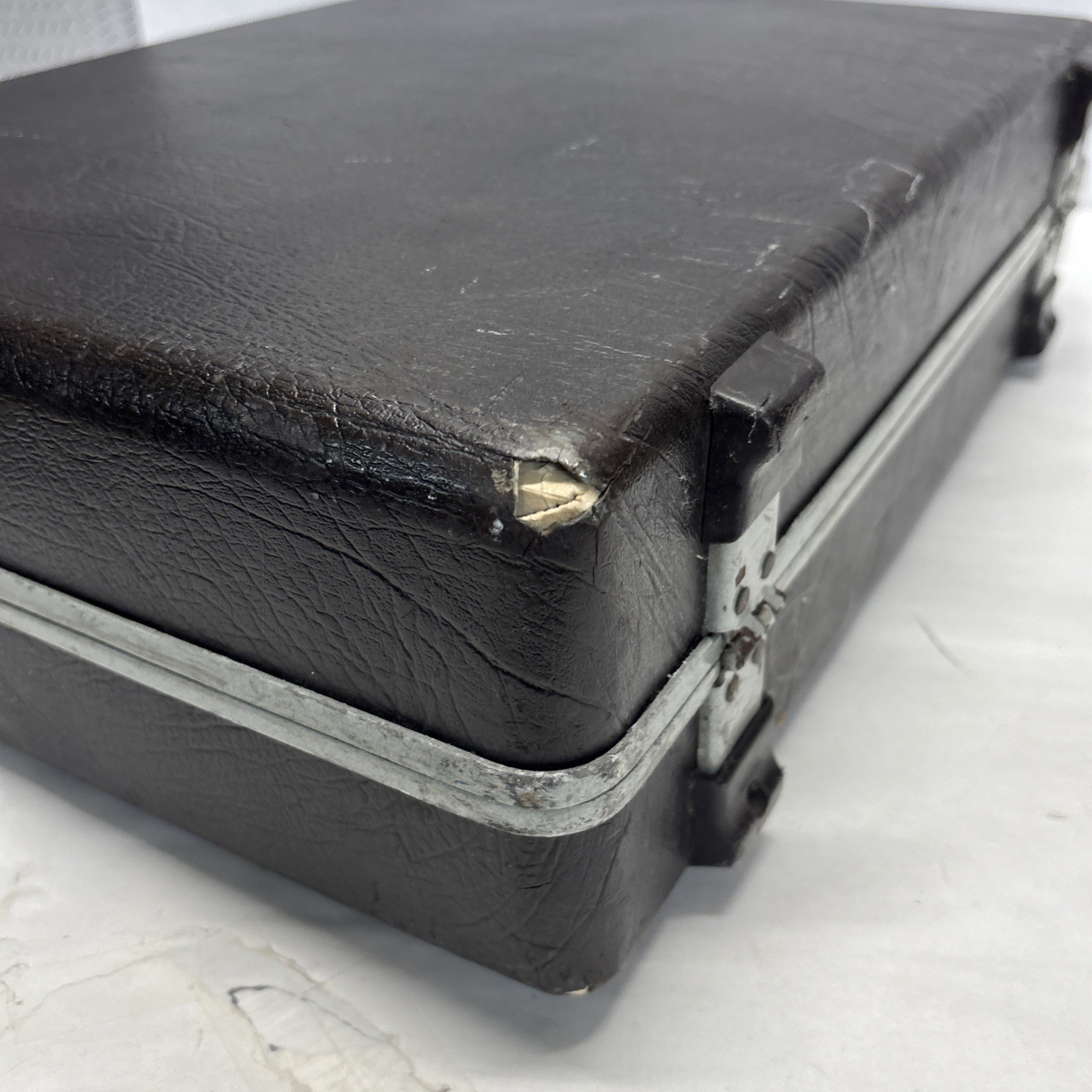 Vintage Samsonite Briefcase Omega Combination Lock Hard Shell Brown Case Used