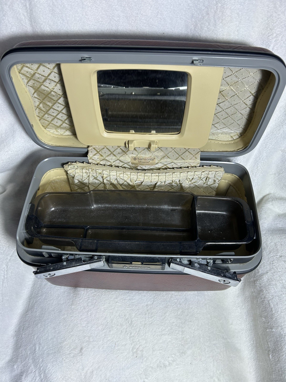 Vintage 1950s-60s Samsonite Silhouette Makeup Carry-On Case with Tray Red NOS