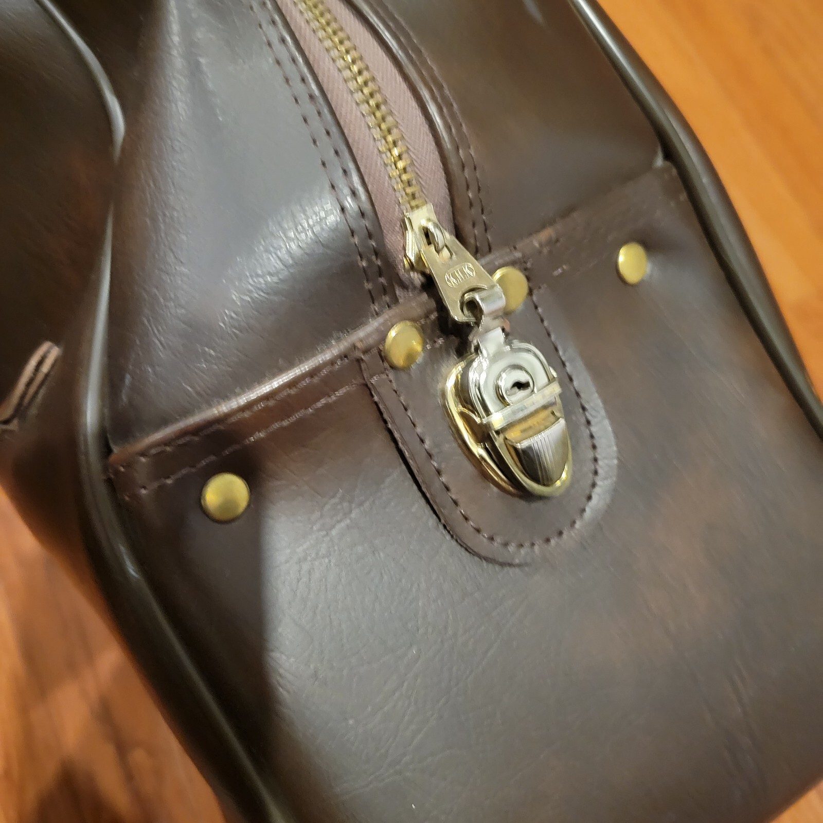 Vintage 1960 1970’s American Tourister Carry On Tote Overnight Luggage