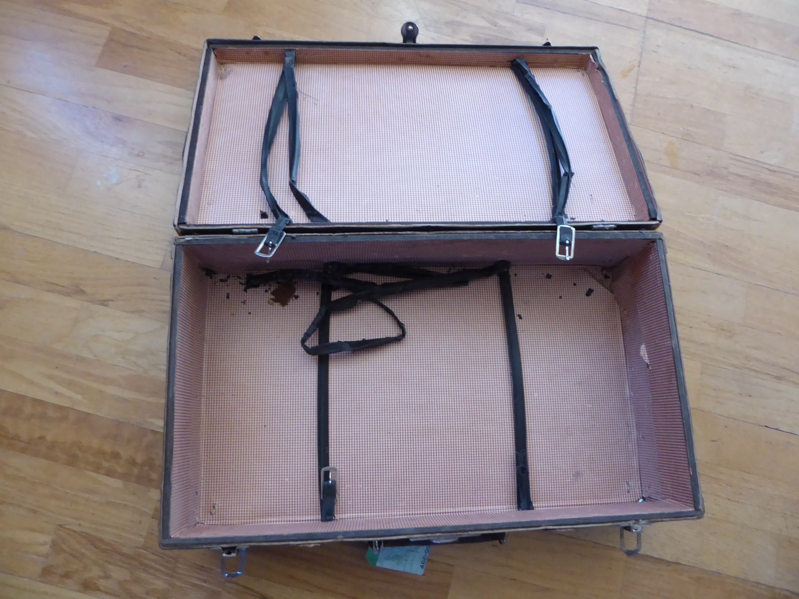 VINTAGE METAL SUITCASE Grey 21″ X 12″ X 6″ 1940s Military Travel Case