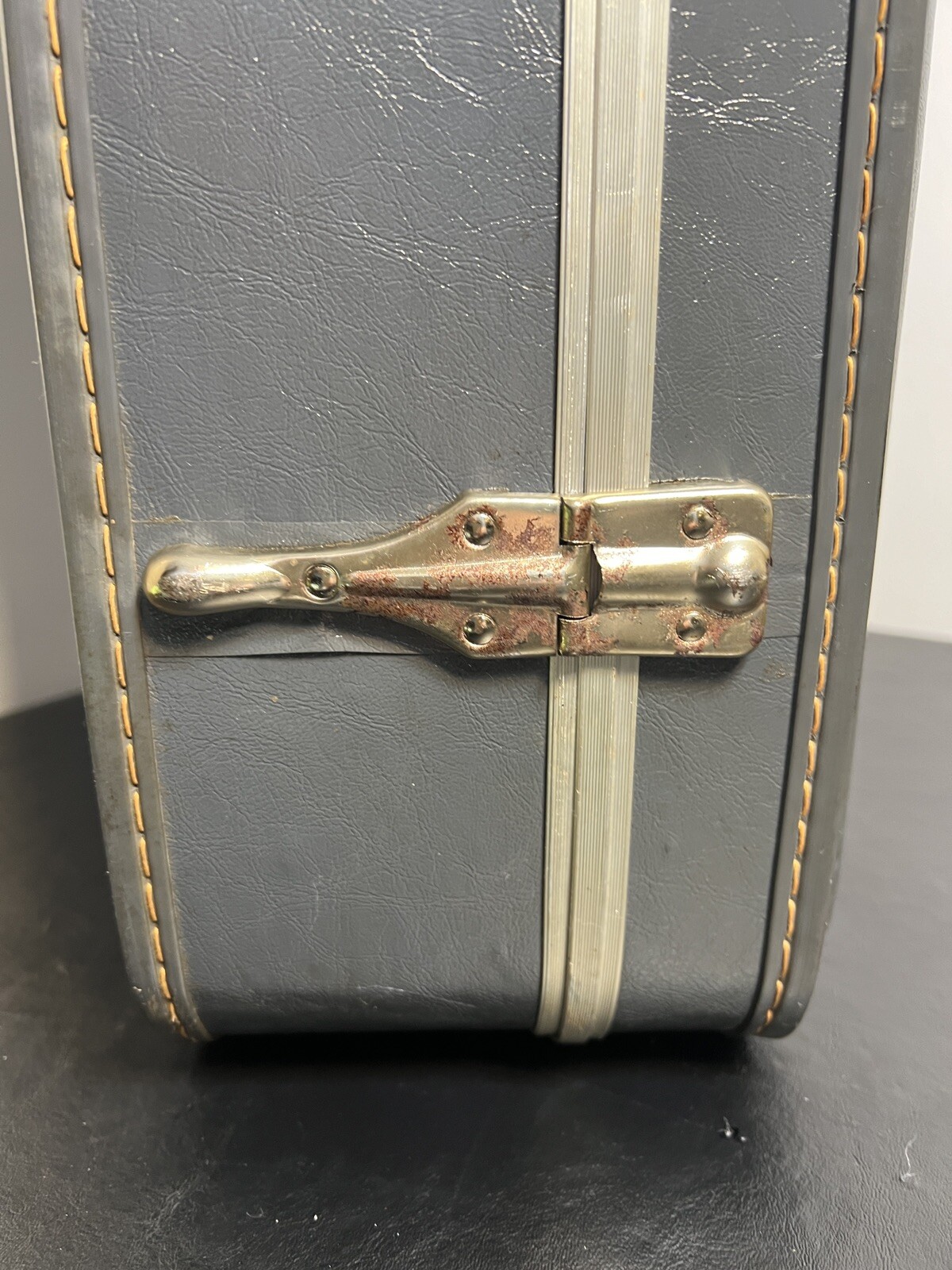 Vintage Grey Luggage Hard Shell Suitcase Beauty Train 23” x 16” x 7”
