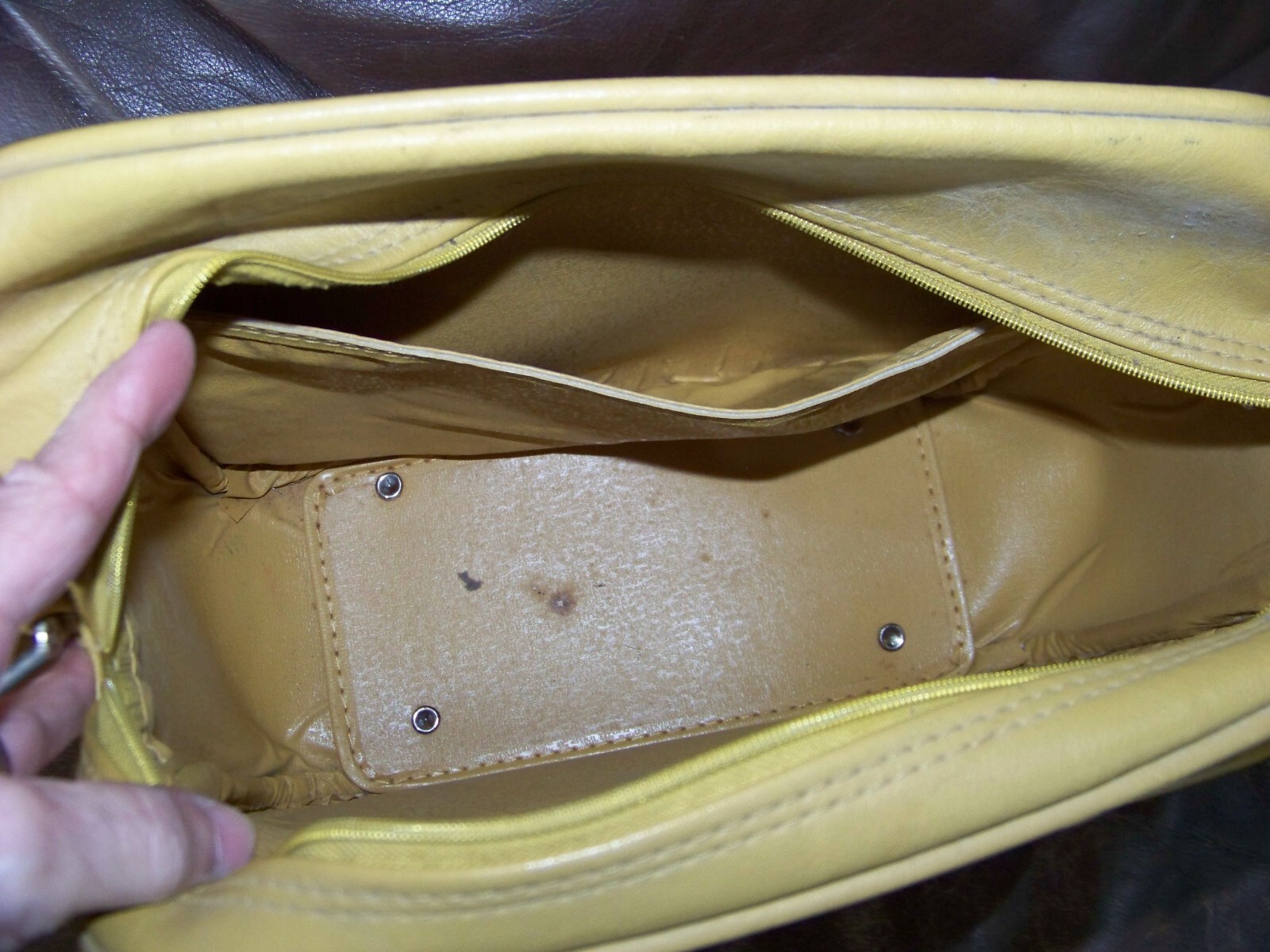 Vintage Samsonite Montbello II Shoulder Bag – 12″ x 11″ x 5.5″ – Yellow
