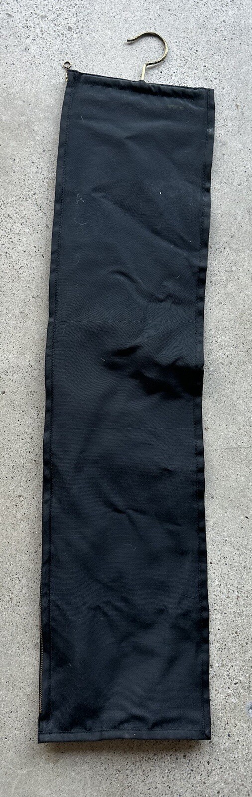 Vintage Alfred Dunhill Red & Black Travel Hanging Zip-Up Tie Holder 8” x 32”