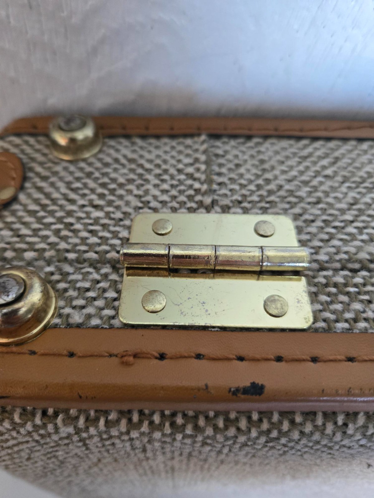 Vintage 1980’s Tweed Fabric Tan Briefcase 19 x 13 x 4