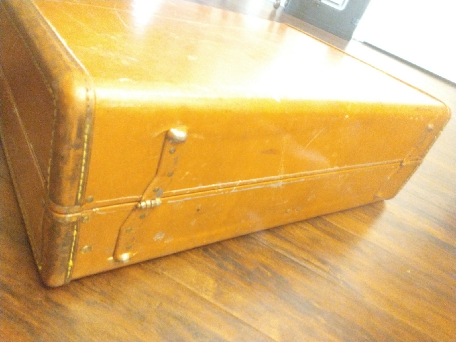 Vtg Large Samsonite 24″ Shwayder Bros. Leather Hard Shell Luggage Suitcase Brown