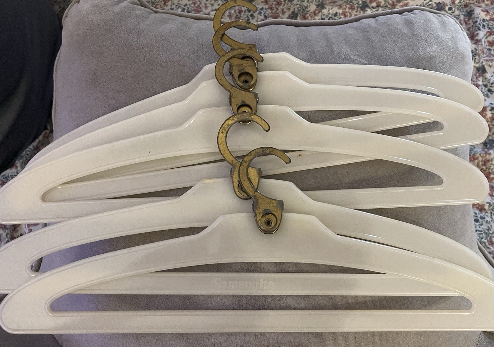 Vintage 1950’s Samsonite Travel Hangers A Lot Of 8