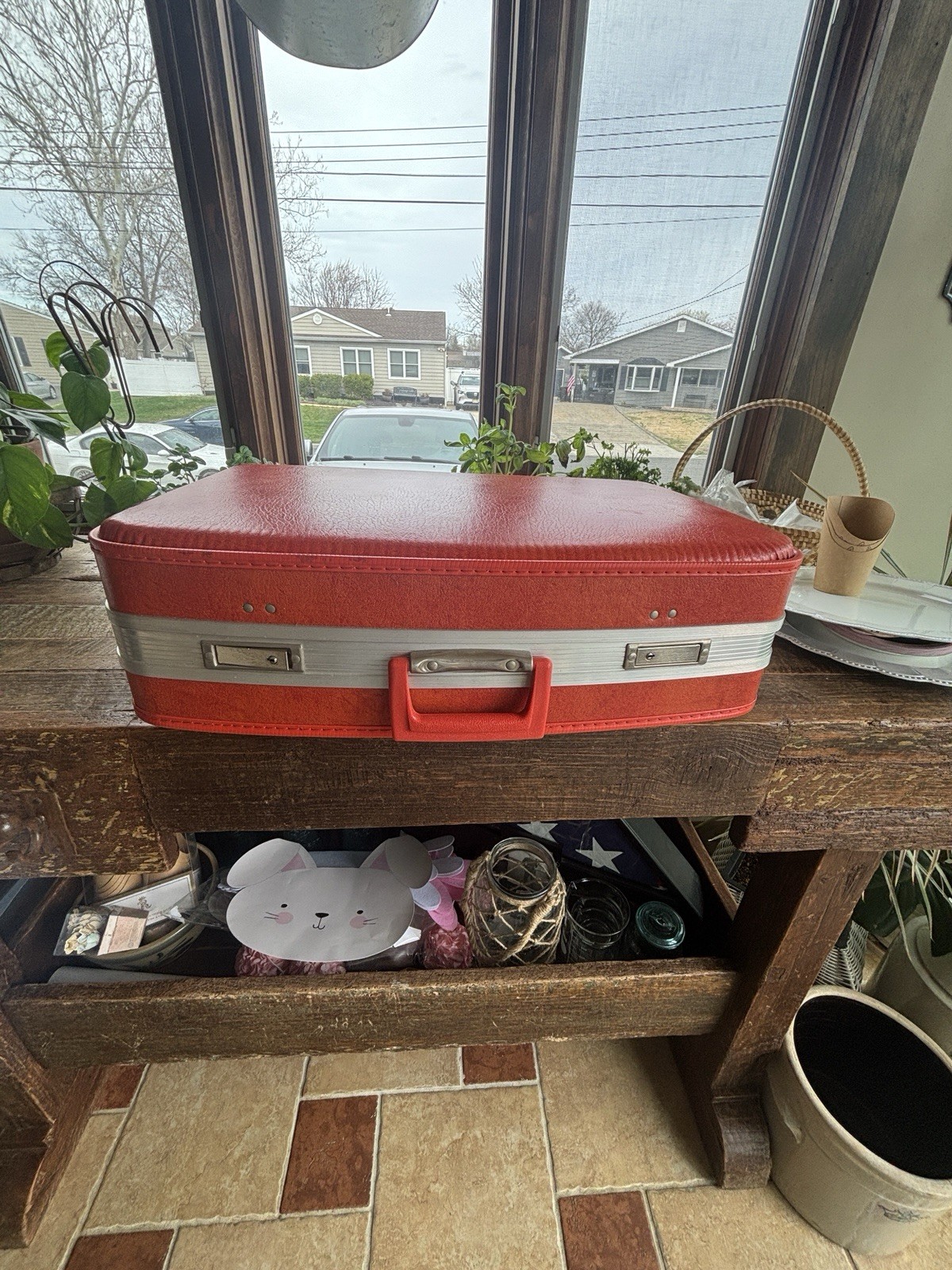 Vintage 1960s Hard Shell Suitcase Vinyl Metal Locking Extra Compartments