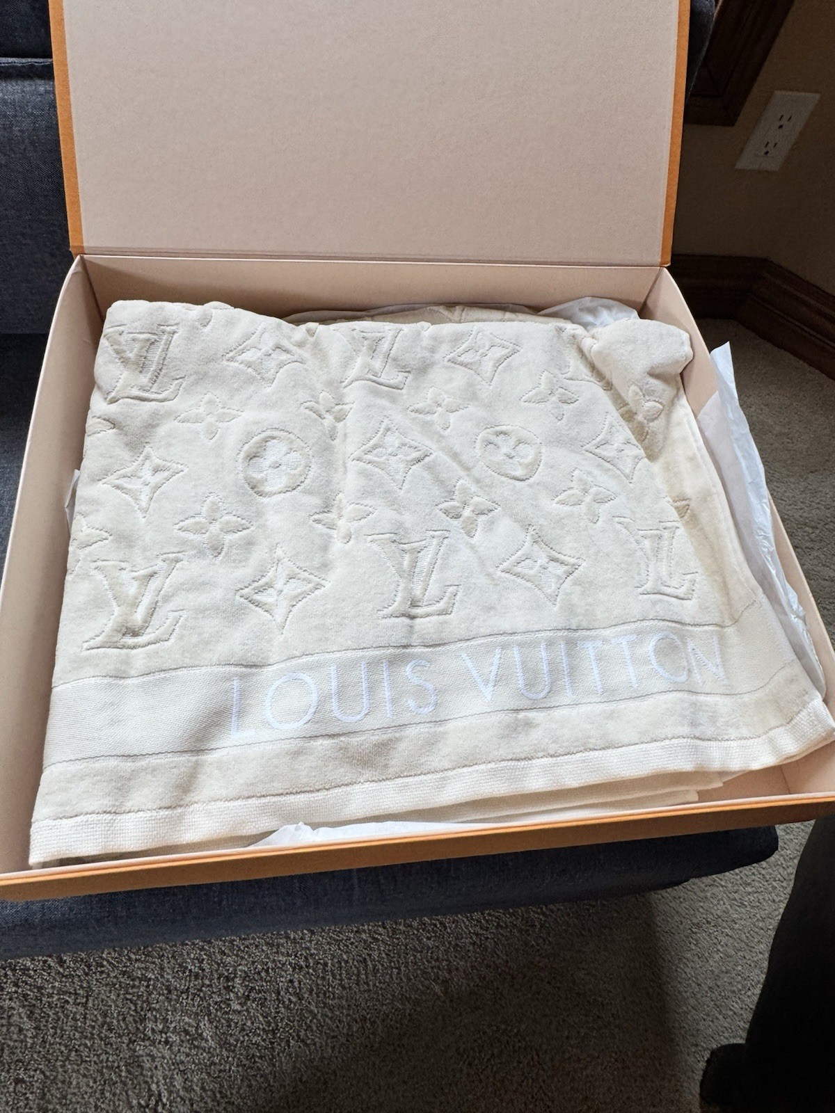 Louis Vuitton Towels. LVacation Monogram Embroidered Beach Towel Beige set of 2