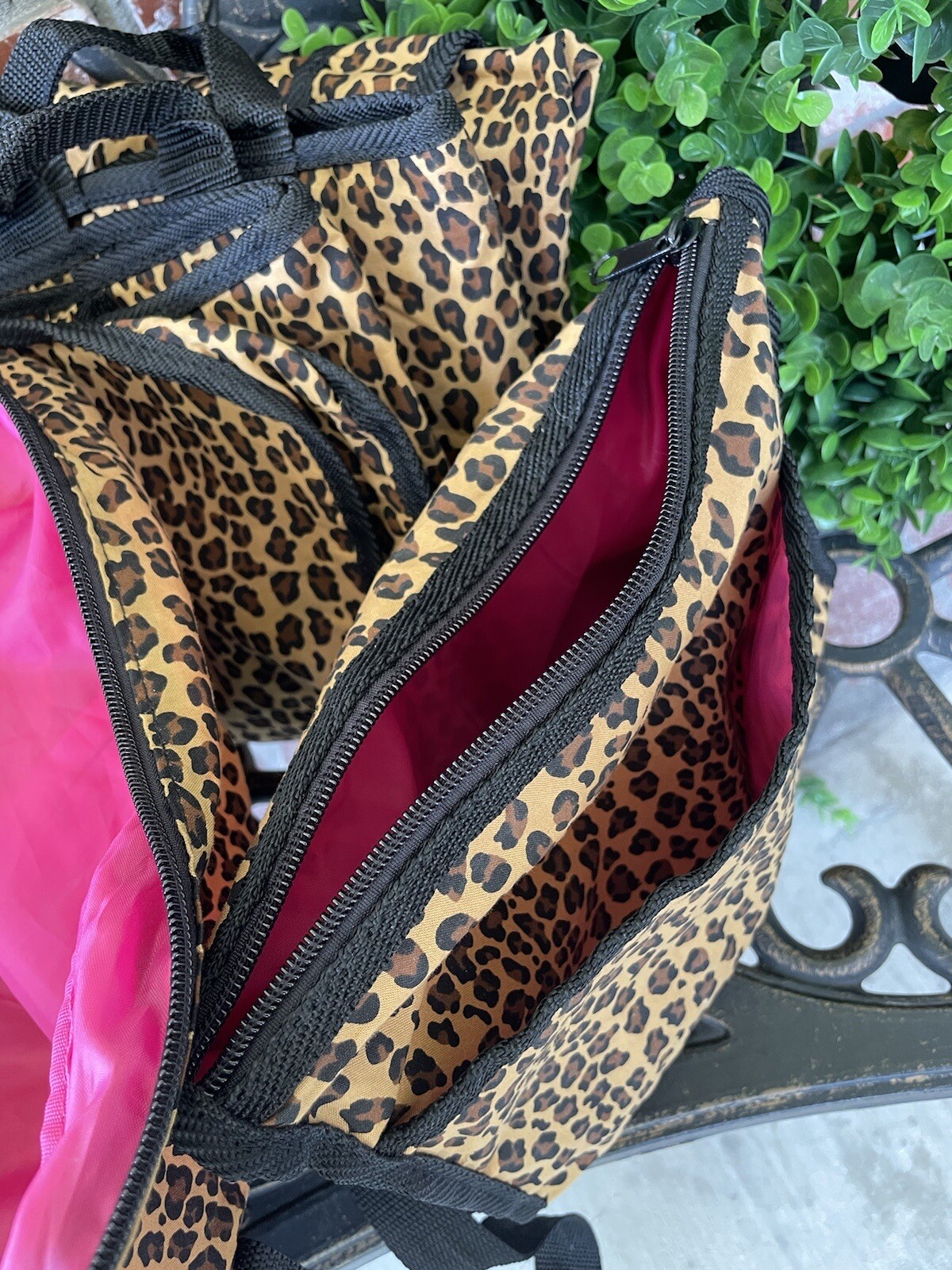Vintage Weekender Travel Bag W/Cosmetic Pouch & Garment Bag; Cheetah Print/Black