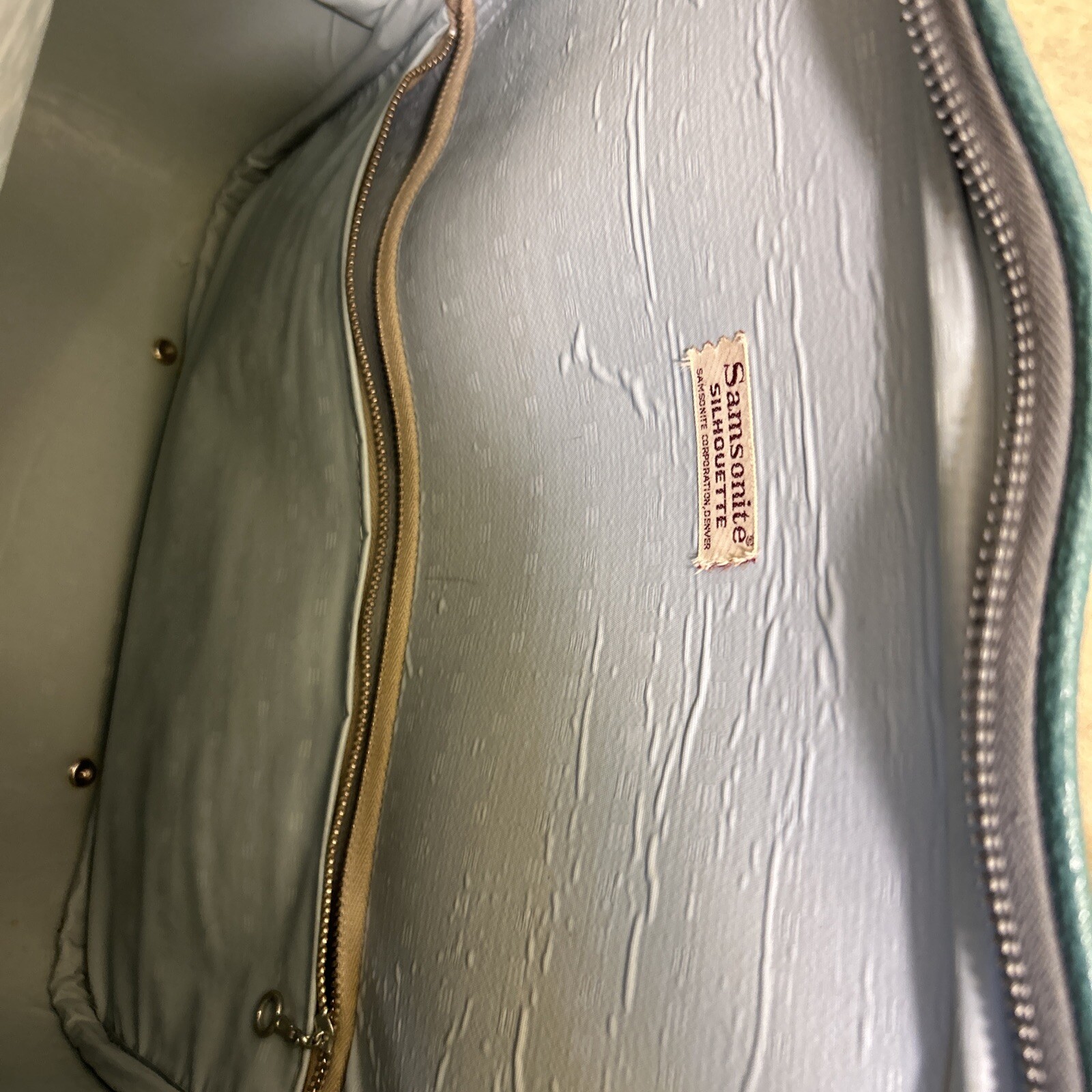 Vintage 60s Samsonite Blue Silhouette Petite Tote Carry On Luggage Overnight Bag