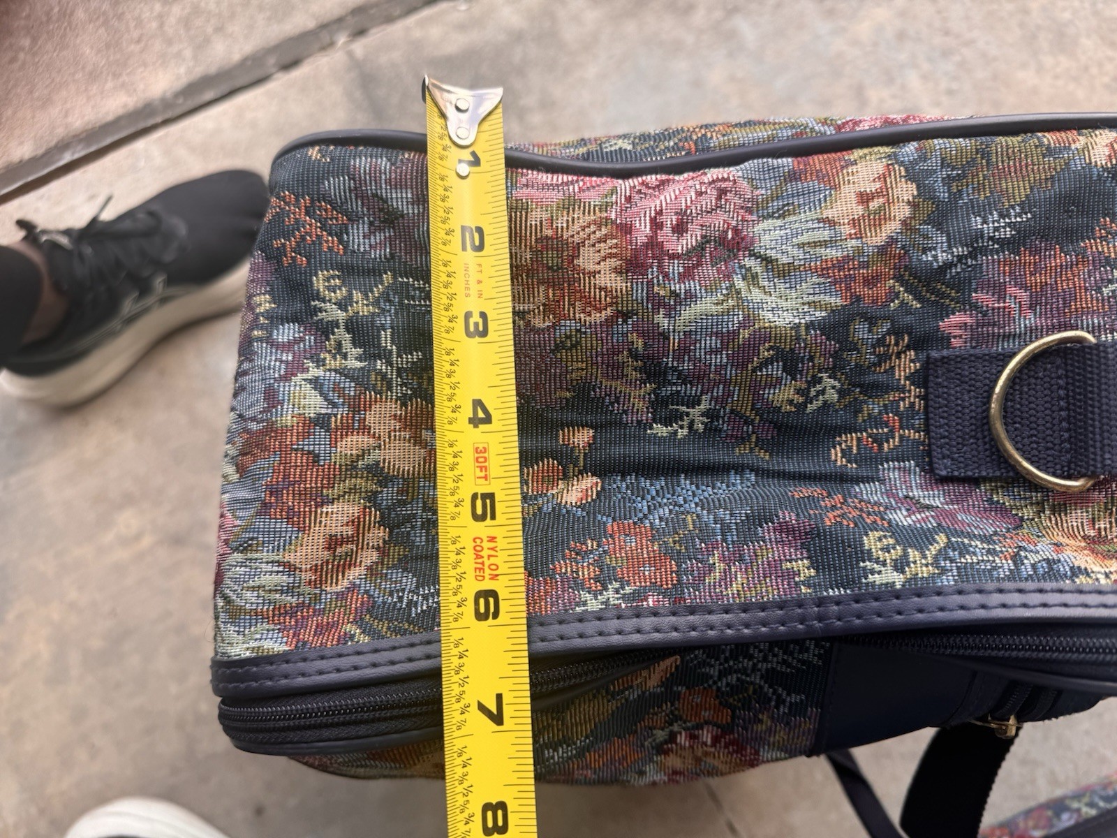 Vintage Jaguar 2 Piece Floral Tapersty Luggage Set