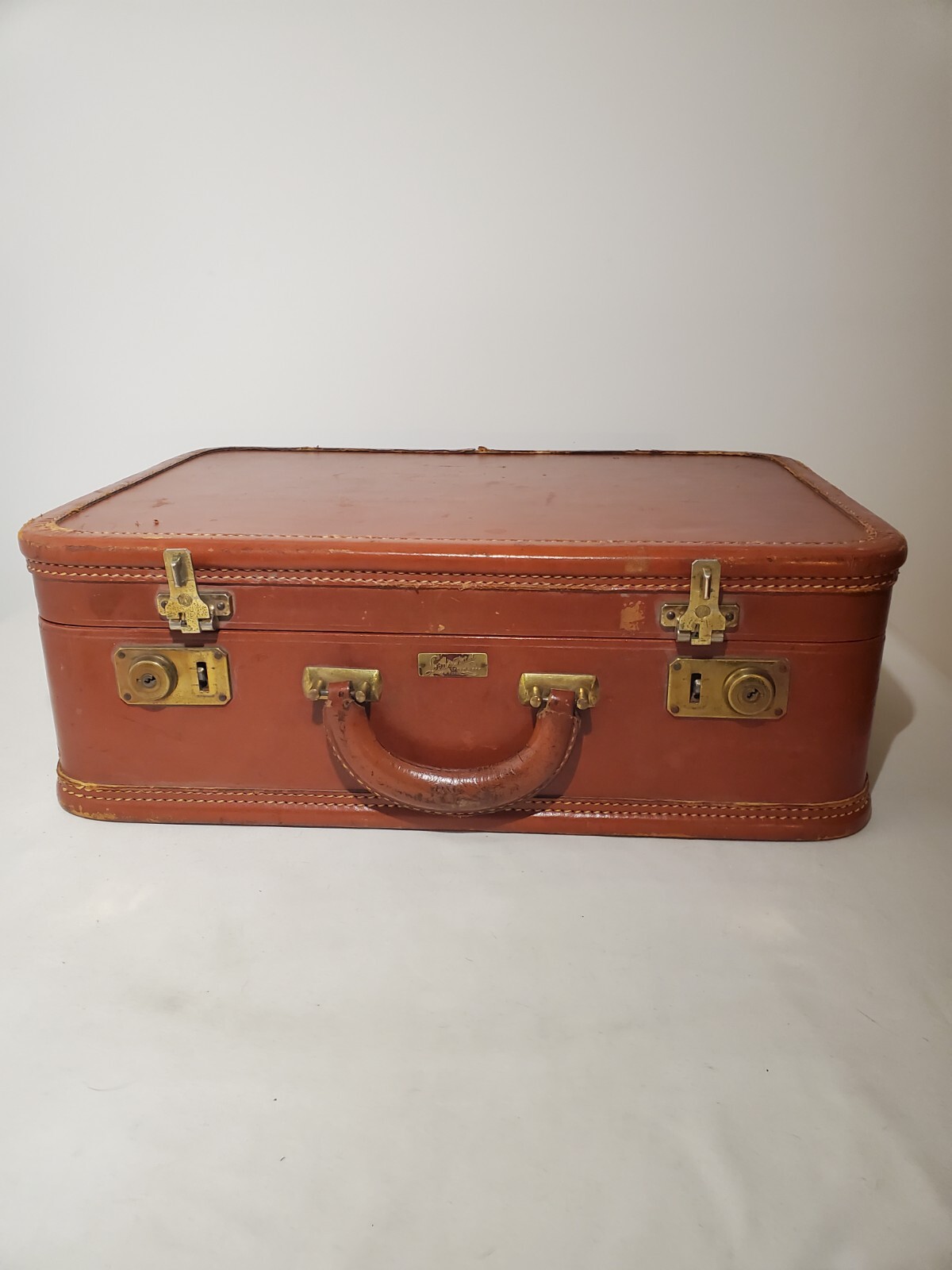 Vintage Leed’s Travelwear Leather Wrapped Wooded Suitcase – 18x13x6.5