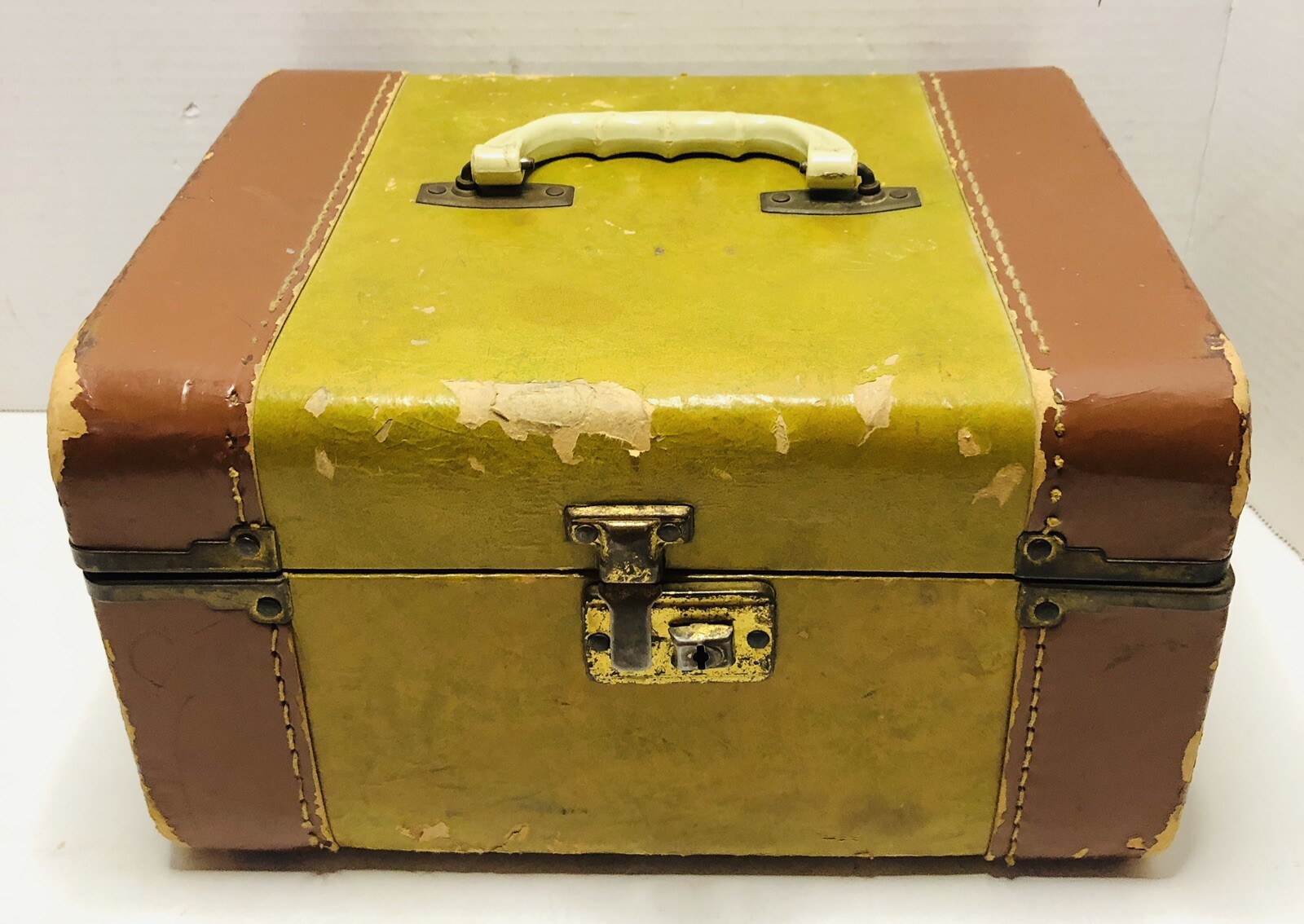 Vintage Hard Shell Train Travel Makeup Case Luggage Faux Leather