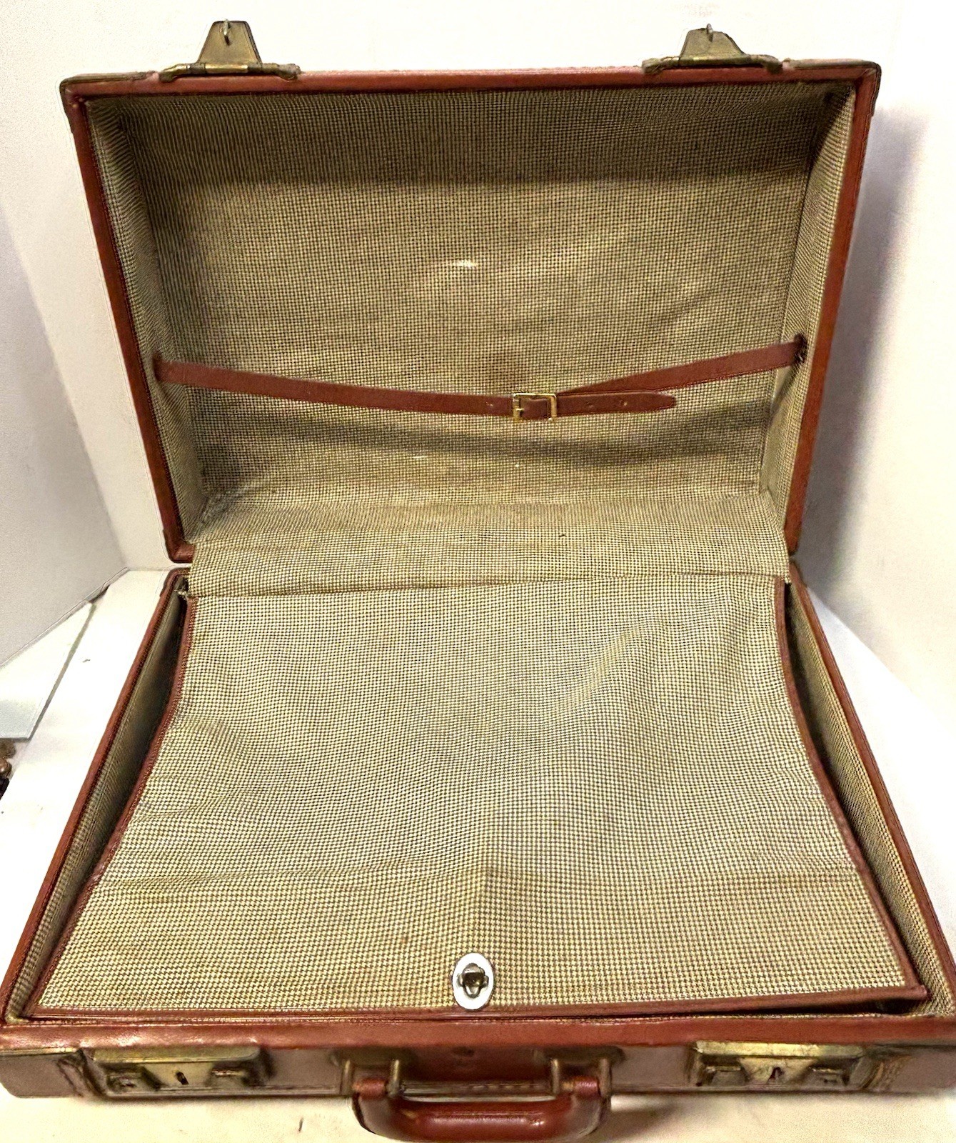Vintage Brown Leather Luggage Briefcase Rigid Train Case Hard Shell