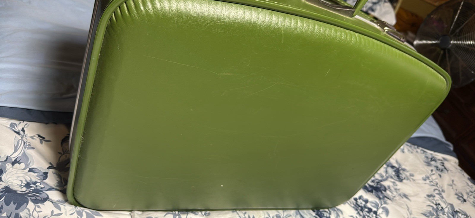 Vintage Samsonite Hard Shell Suitcase Avocado Green Silhouette Luggage Carry-on