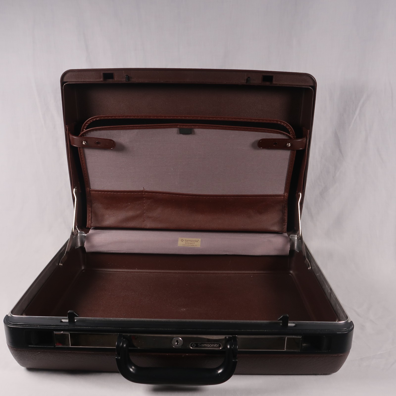 VTG Samsonite Signat Hard Shell Briefcase Brown Faux Leather Interior No Key MCM