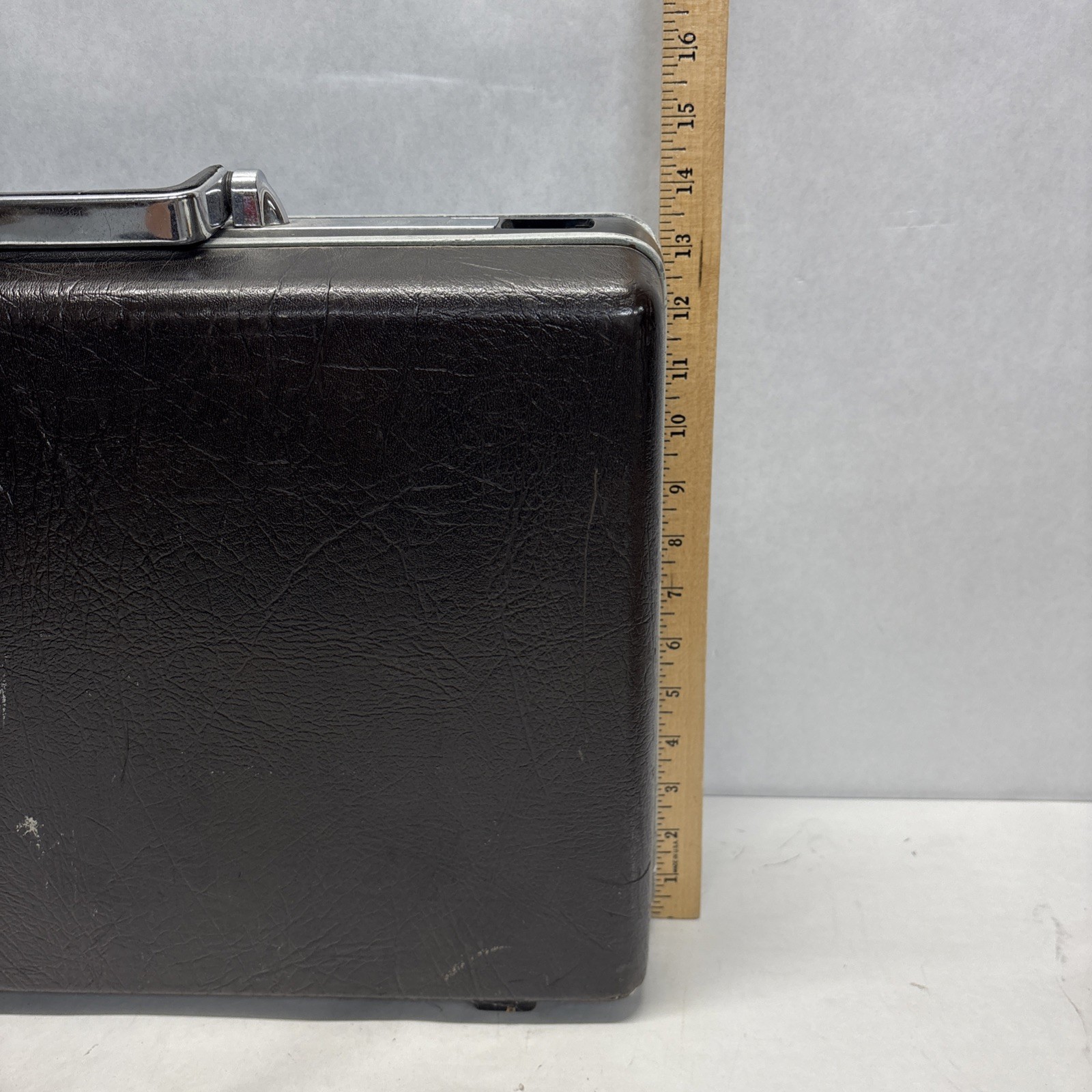 Vintage Samsonite Briefcase Omega Combination Lock Hard Shell Brown Case Used