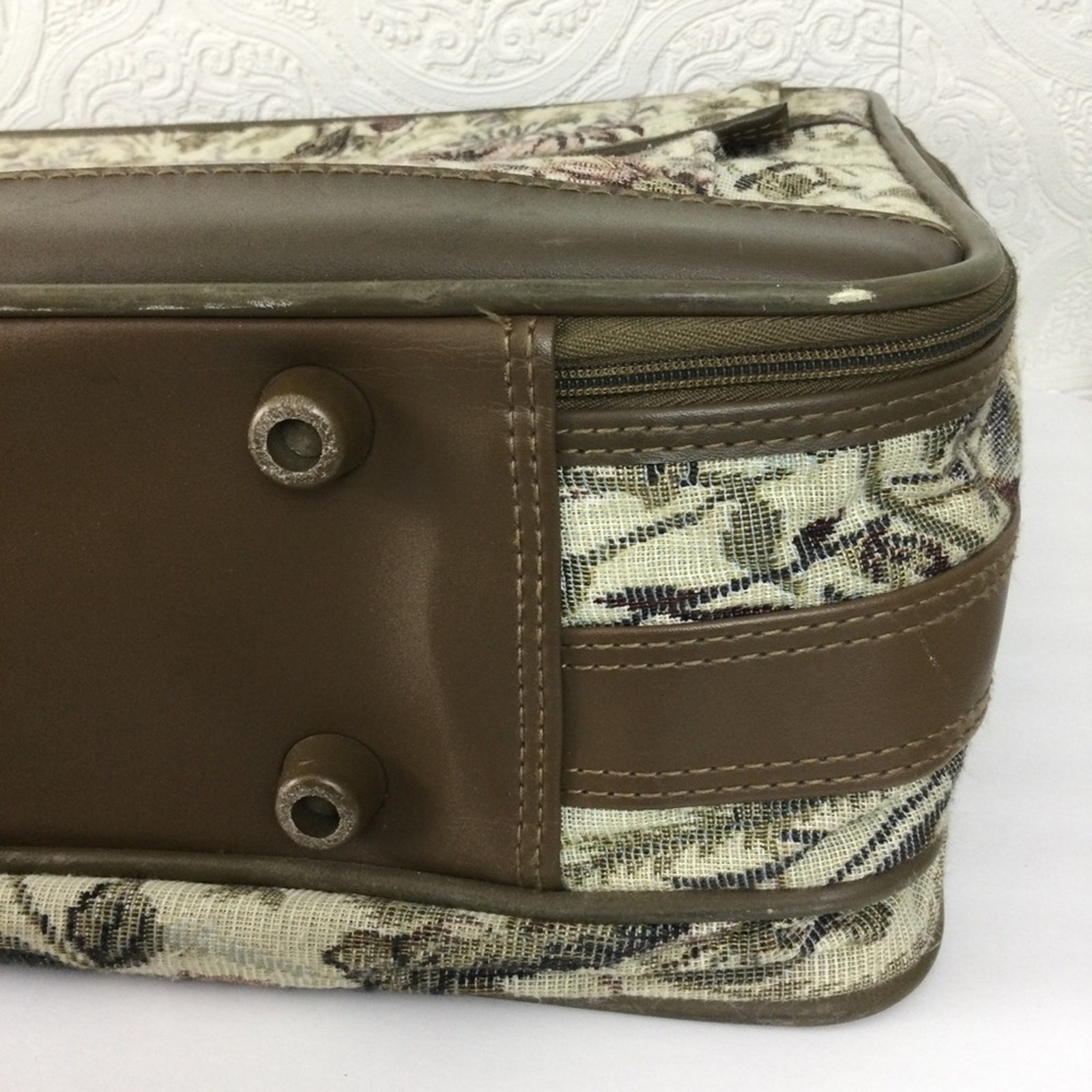 Vintage Jordache floral tapestry carpet luggage suitcase carry on travel bag