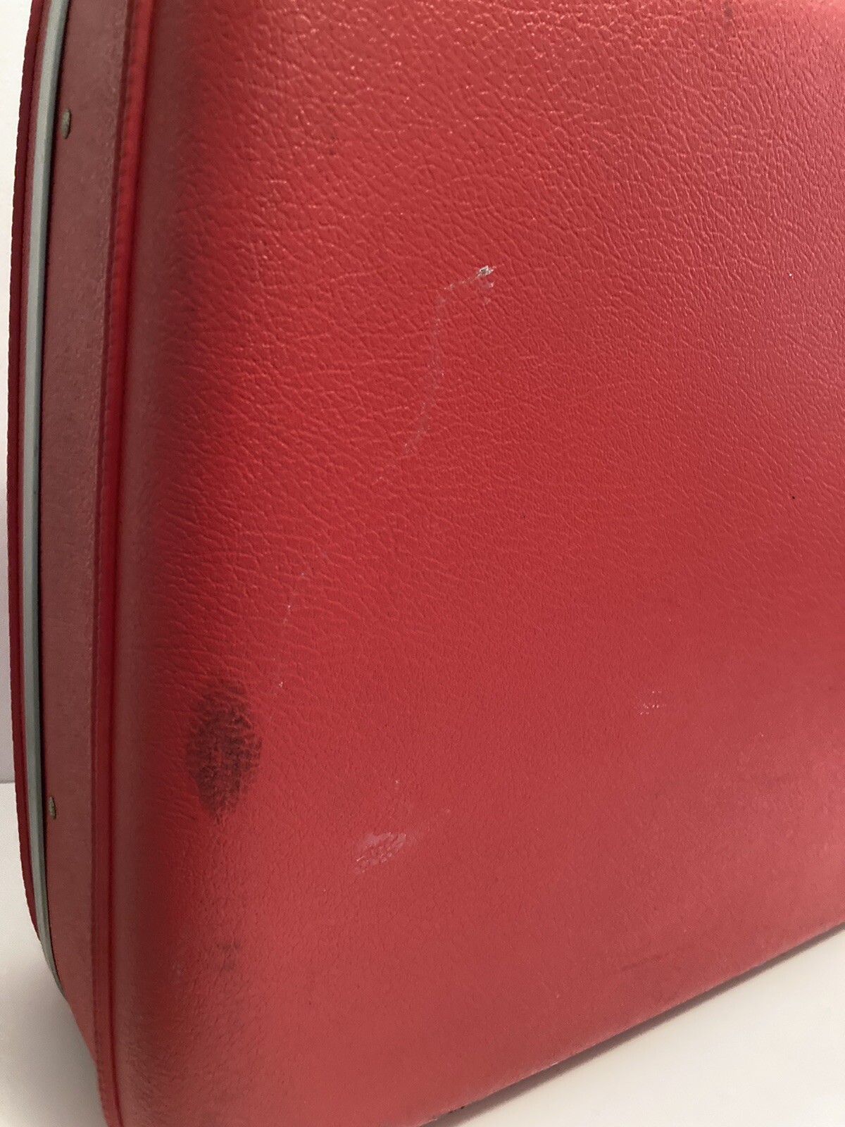 American Tourister Tiara Red Suitcase 23 x 17 Vintage Luggage w /Keys & Tag