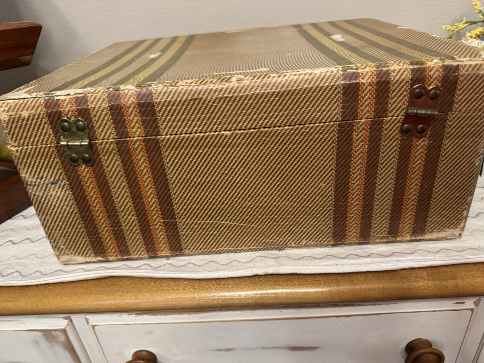 Suitcase Vintage Large Tweed Brown Stripe NO Key