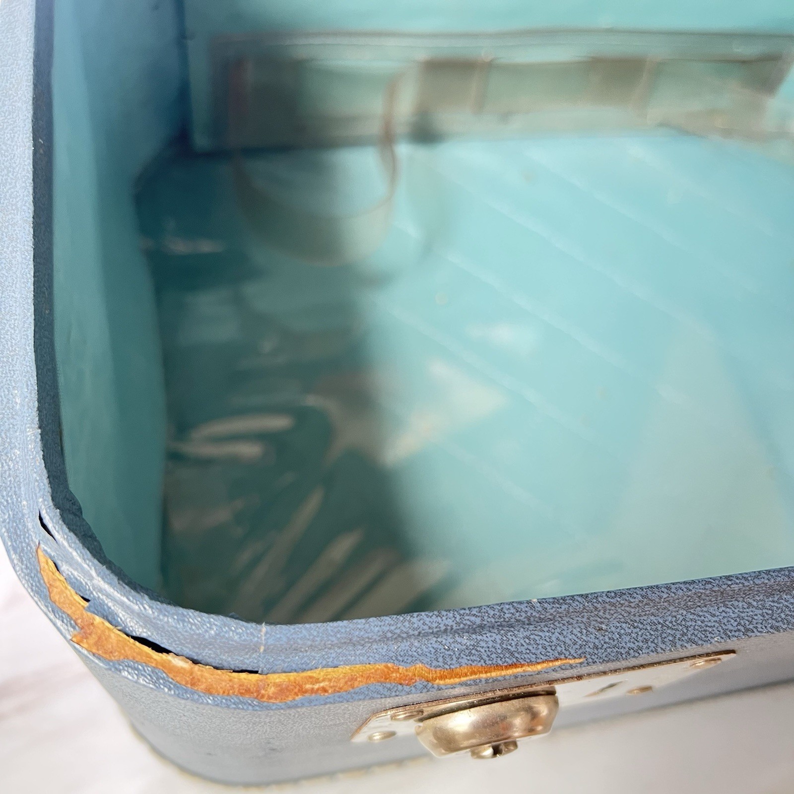 Vintage Monarch Luggage Blue Train Case/Cosmetic Travel Case -Mid-Century Era