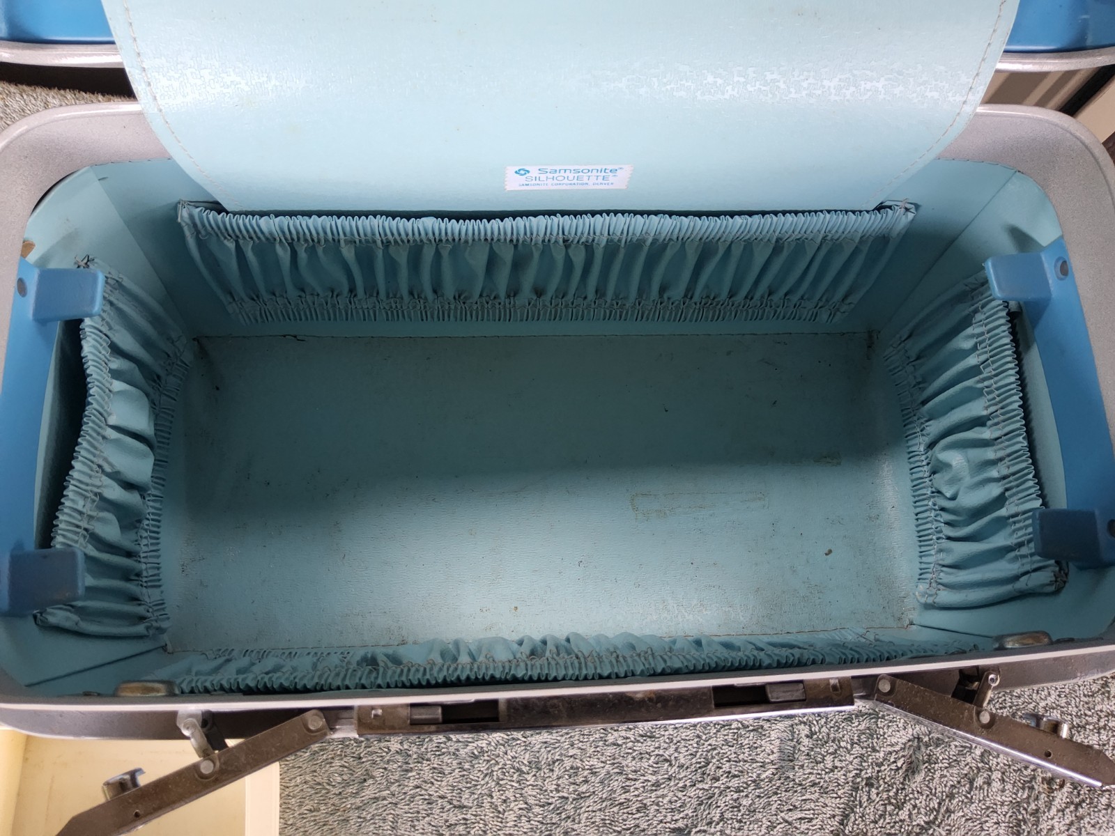 Vintage Retro Samsonite Silhouette Train Makeup case Luggage Trays No Key Blue