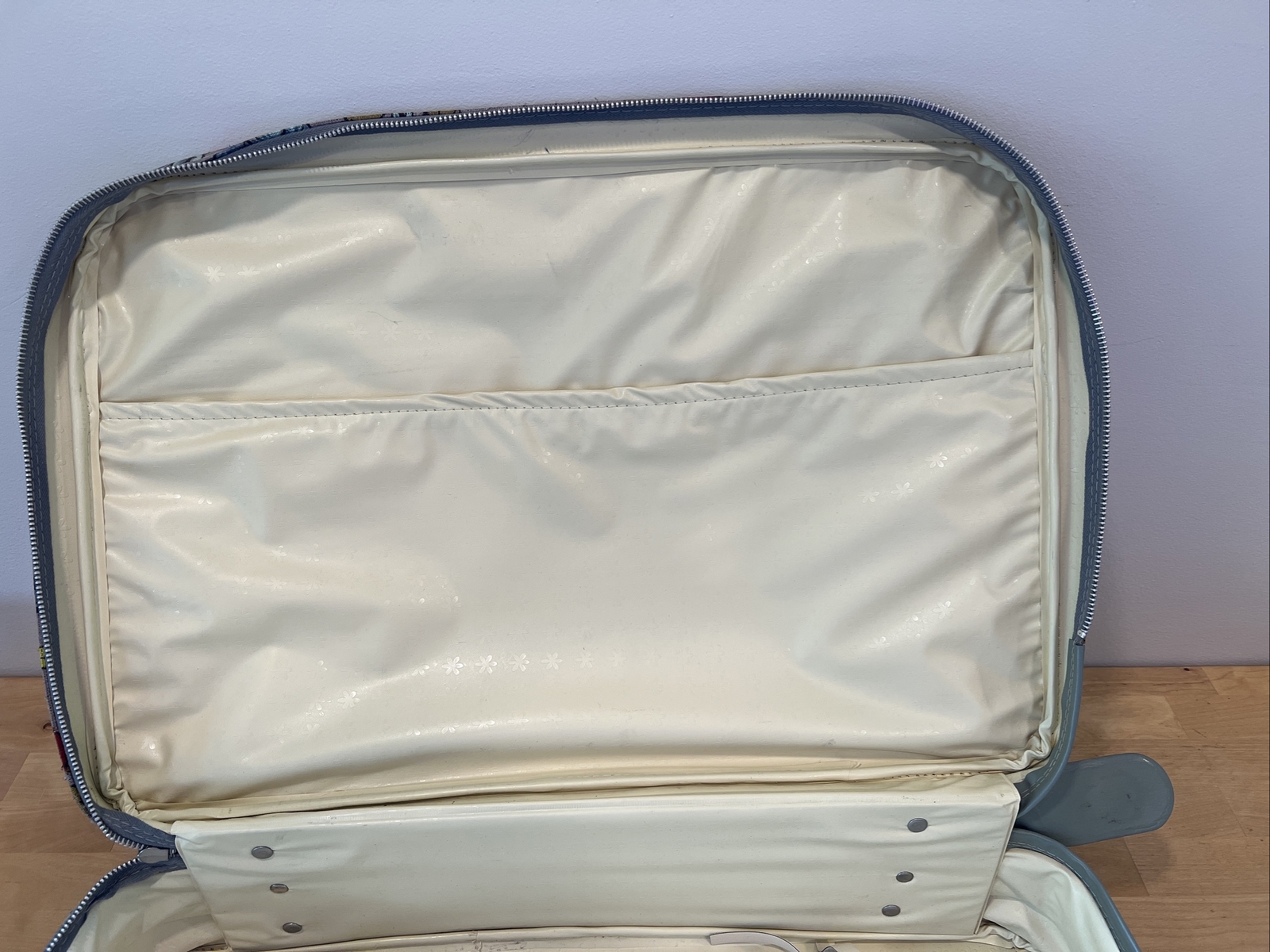 Vintage Flower Power Retro Suitcase Luggage 60s-70’s BoHo Hippee