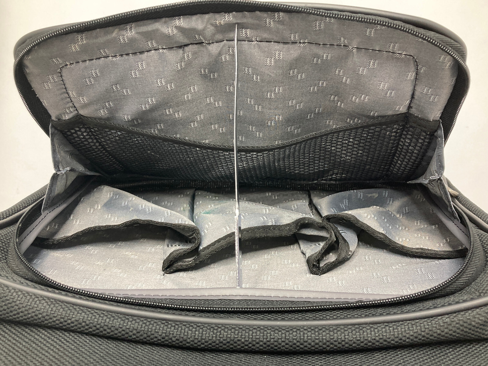 Carry On Shoulder Bag Laggage Samsonite Black Vintage