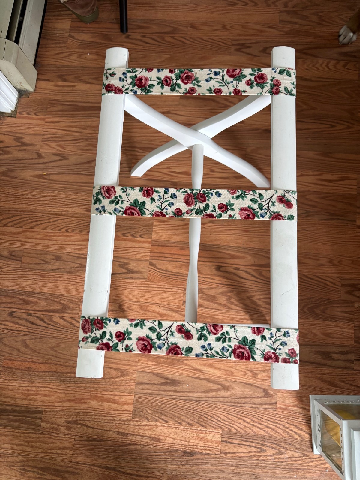 Vintage Scheibe Wooden Embroidered Straps Folding Luggage Rack Suitcase Stand