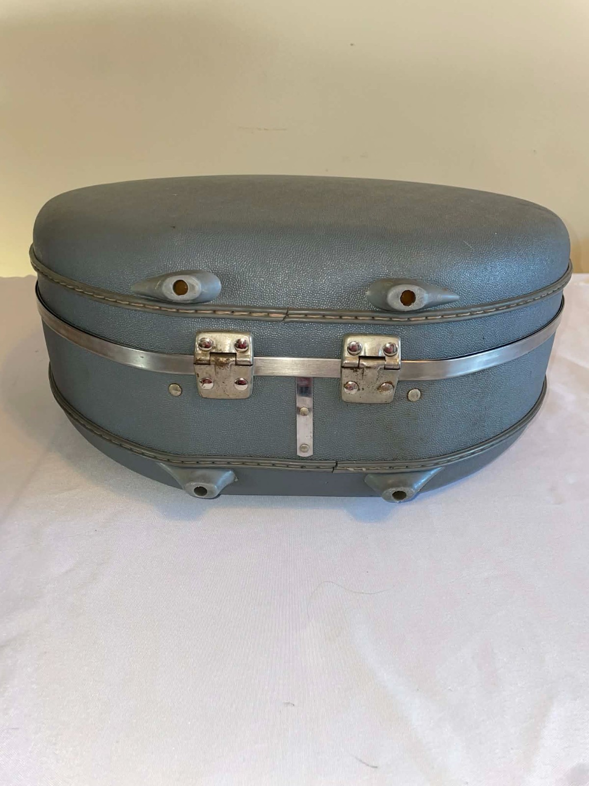 VINTAGE AMERICAN TOURISTER TIARA BLUE-GRAY ROUND HAT HARD CASE SUITCASE LUGGAGE