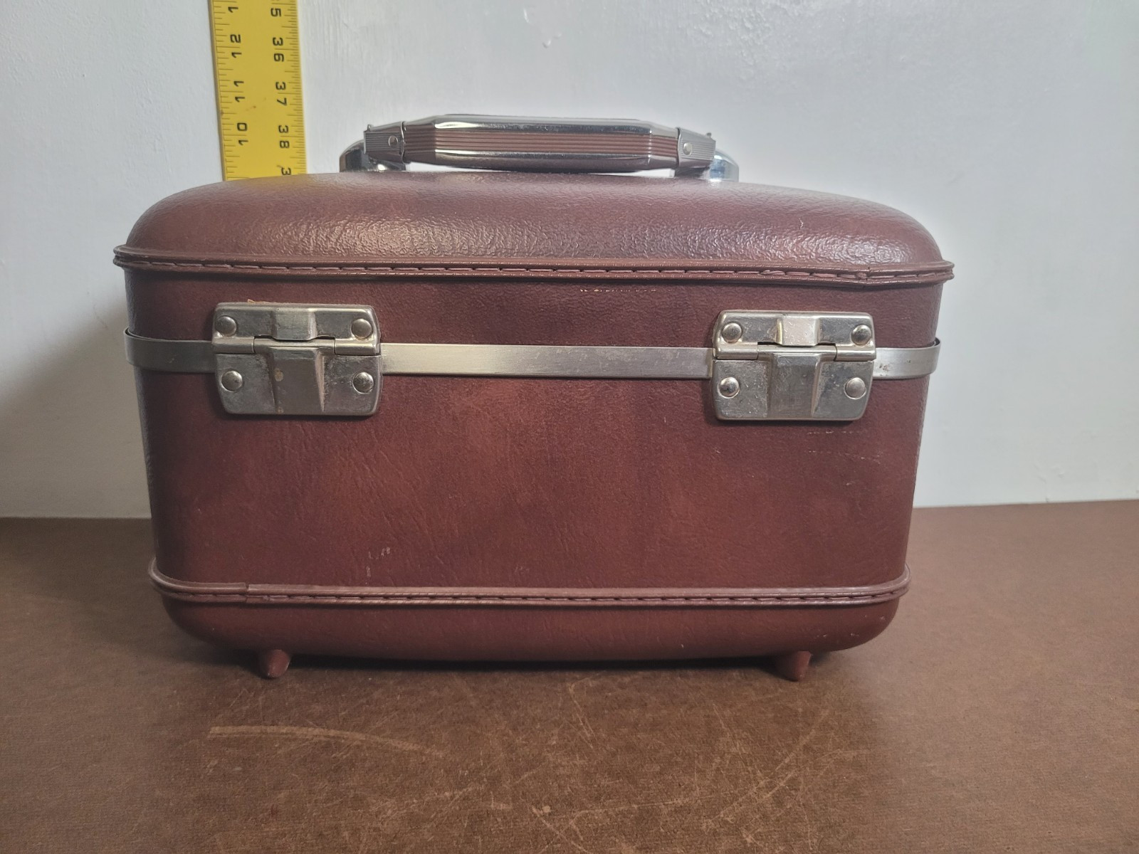 Vintage American Escort Tourister Brown Hardshell Makeup Lock Combination