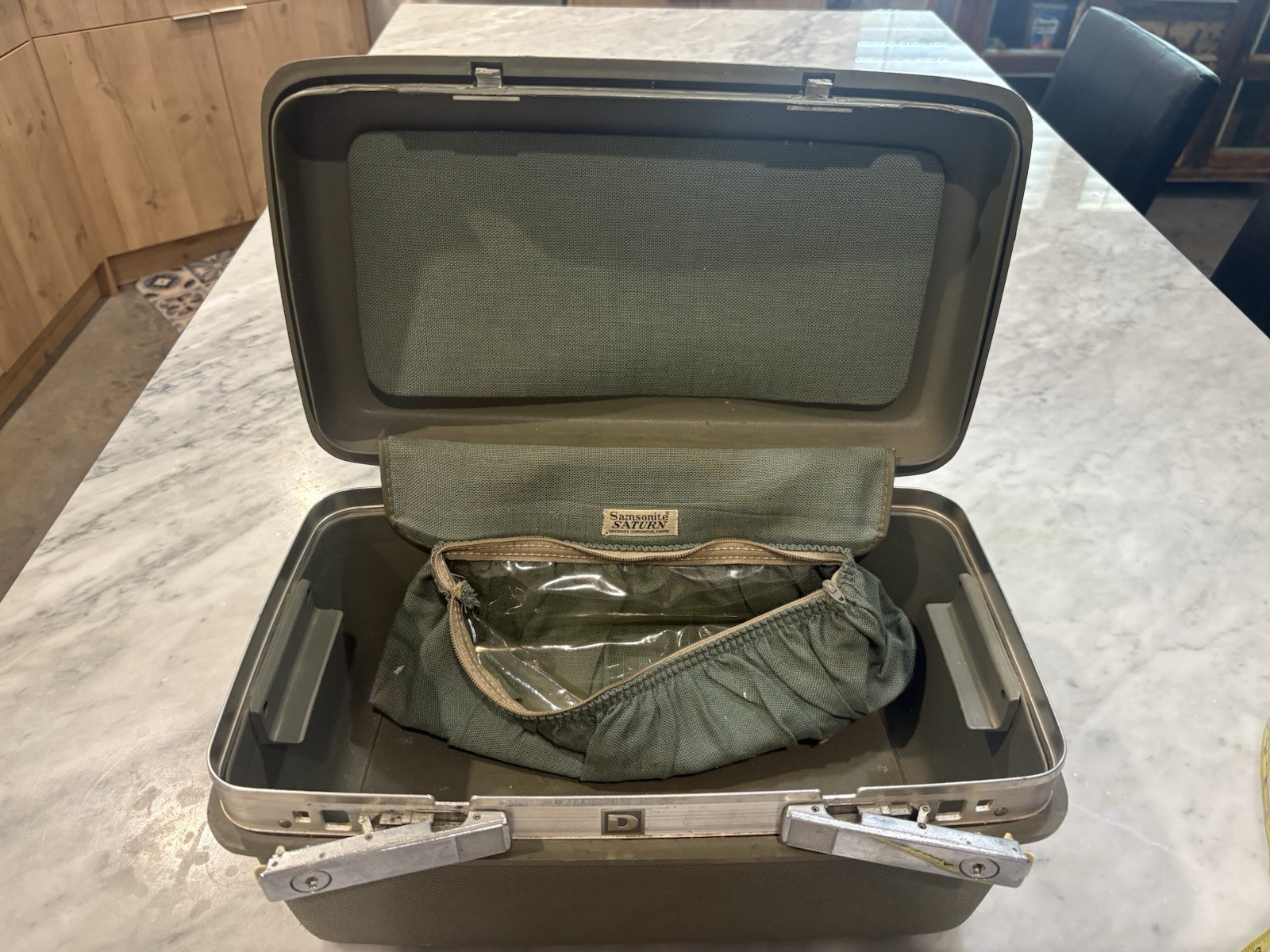 Vintage Mid-Century Modern Samsonite Saturn Hard Shell Train Case Retro Travel