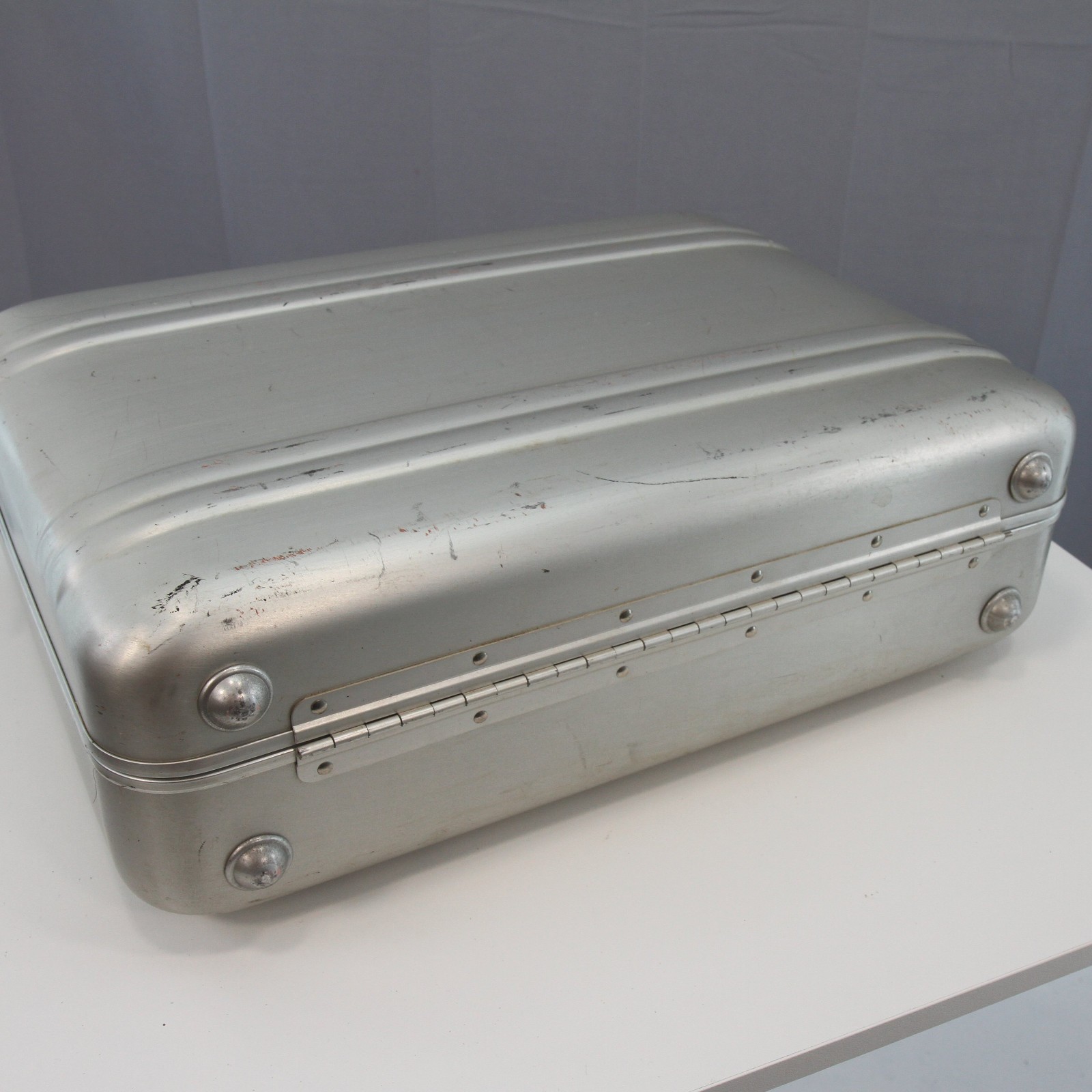 Vintage Halliburton Zero Camera Case No Foam 18″ x 13″ x 6″