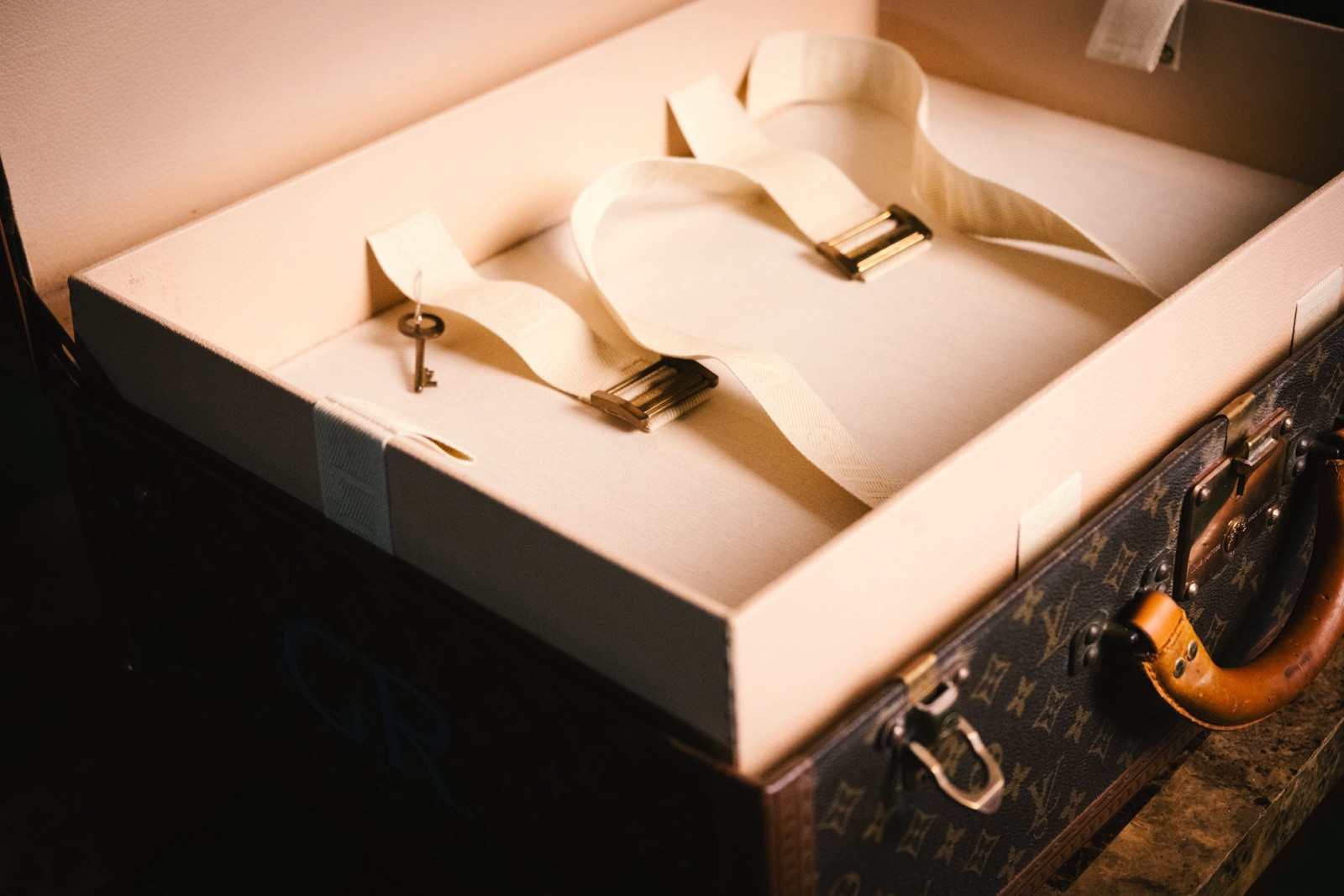 Louis Vuitton Alzer 55 Vintage Suitcase Trunk 1980s