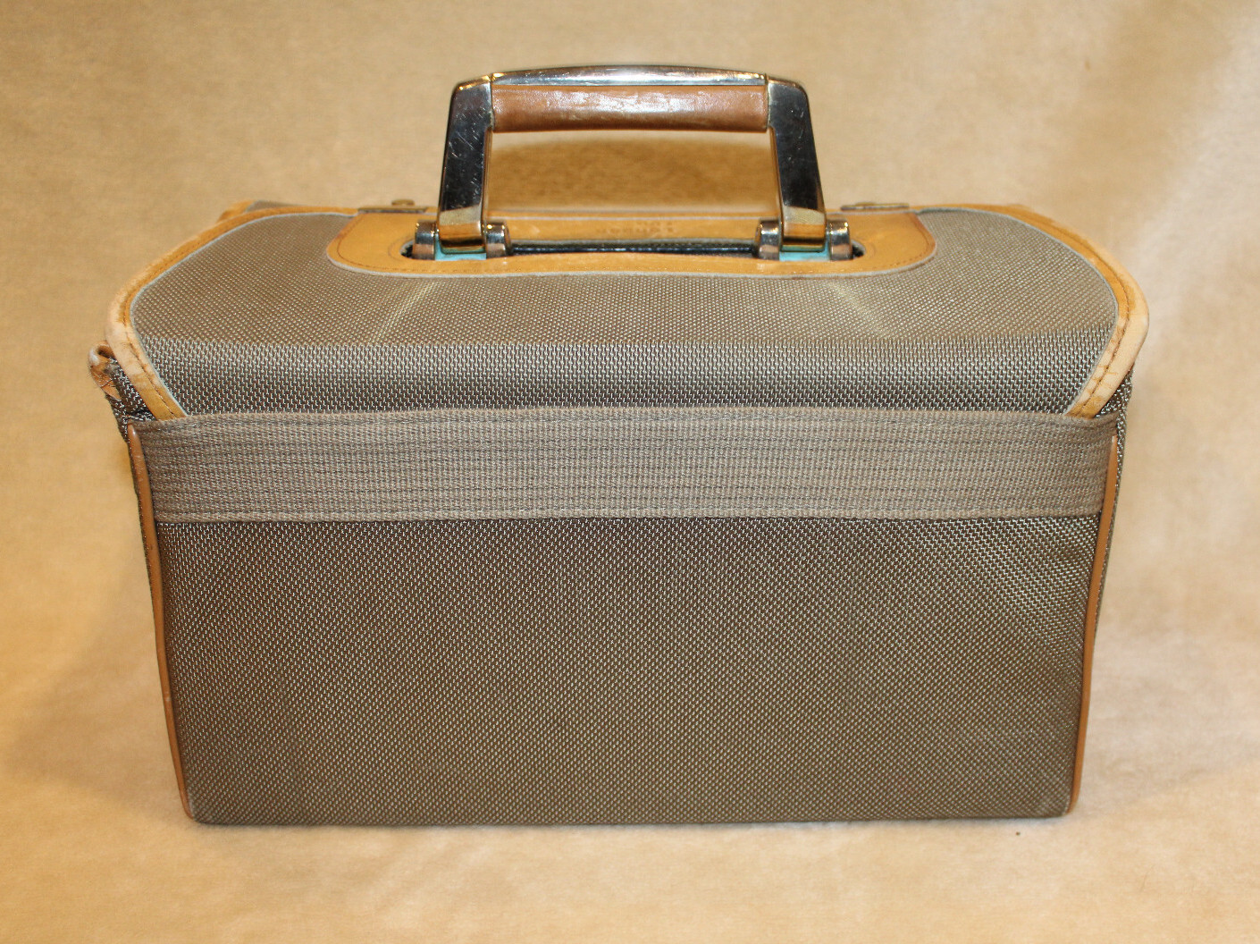 VINTAGE LONDON FOG CANVAS & LEATHER TRAIN CASE VANITY LUGGAGE W/ LOCKS & MIRROR