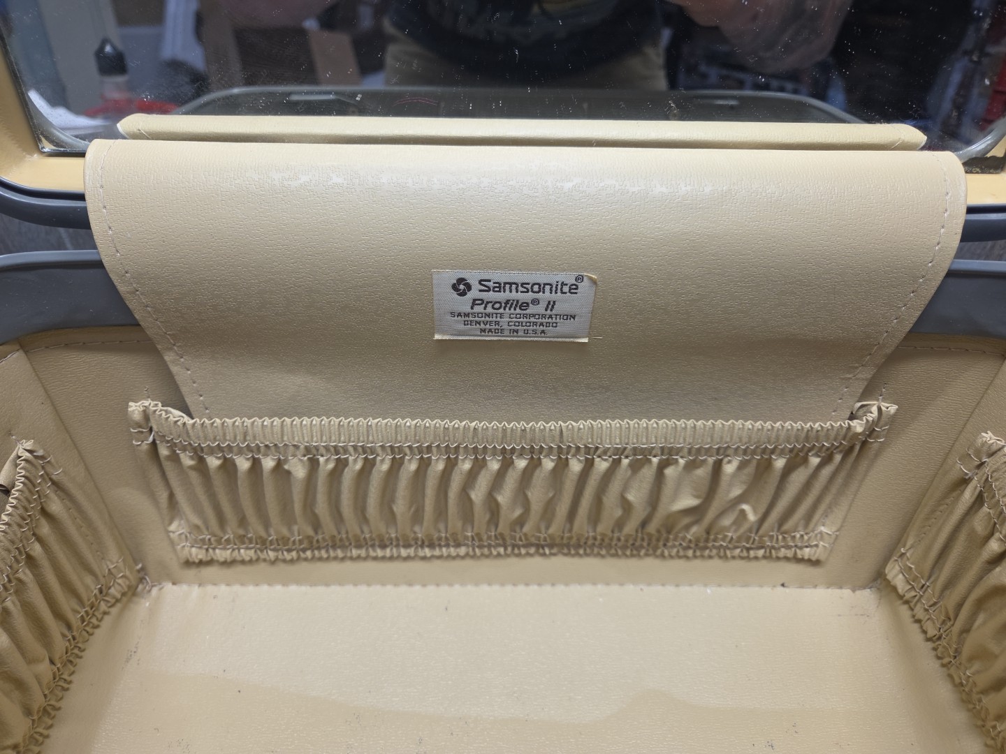 Samsonite Profile II Vintage Train Case No Key Maroon Burgandy W/mirror