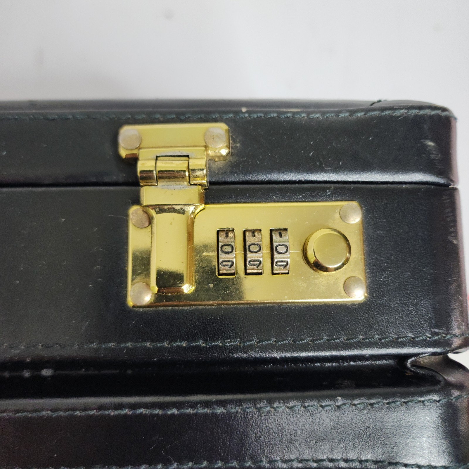 Vintage Mallard Expandable Leather Attaché Briefcase Used Black Gold Locks