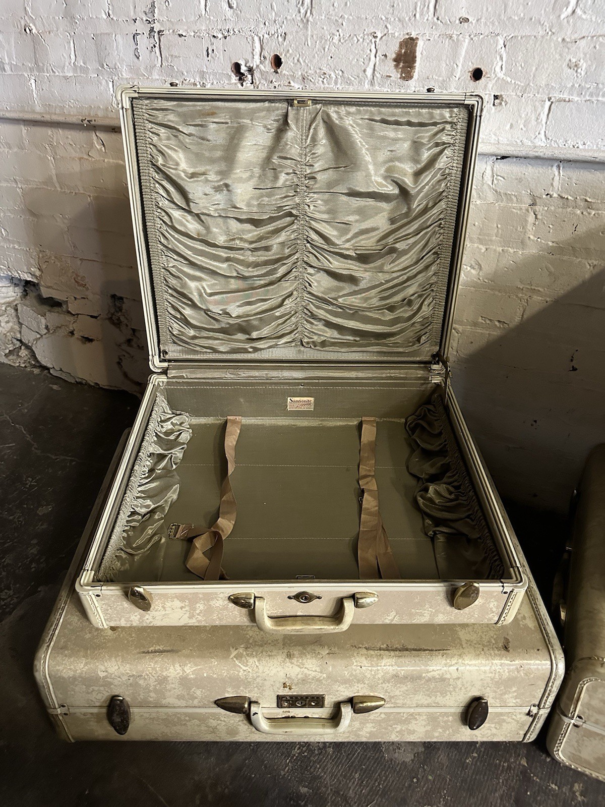 Vintage Marble White Samsonite Suitcase Luggage Train Wardrobe Overnight Rawhide