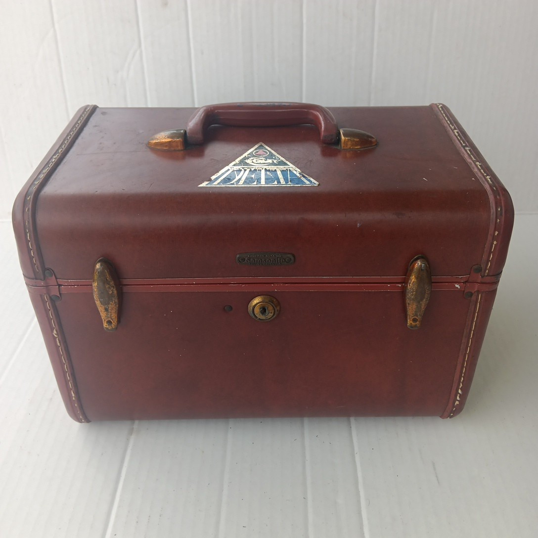 Vintage Shwayder Samsonite Luggage Style 4912 Travel Case Saddle Brown No Key