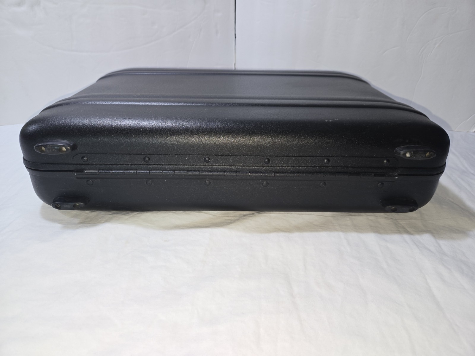 Vintage Zero Halliburton Black Aluminum Briefcase Attache Case Combo Lock