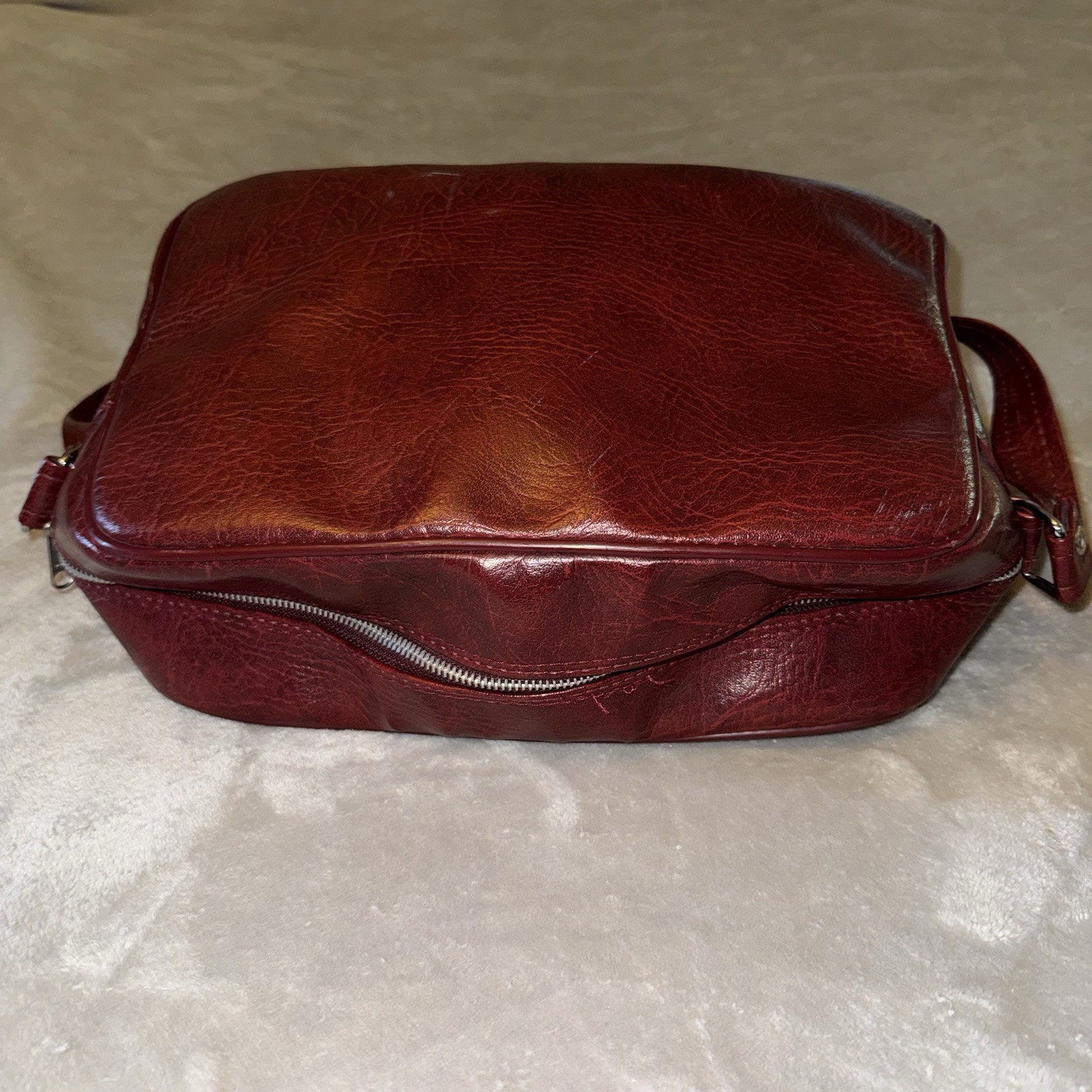 Trojan Luggage Vintage Burgundy Adjustable Shoulder Travel Bag Carry On 14x9x6″