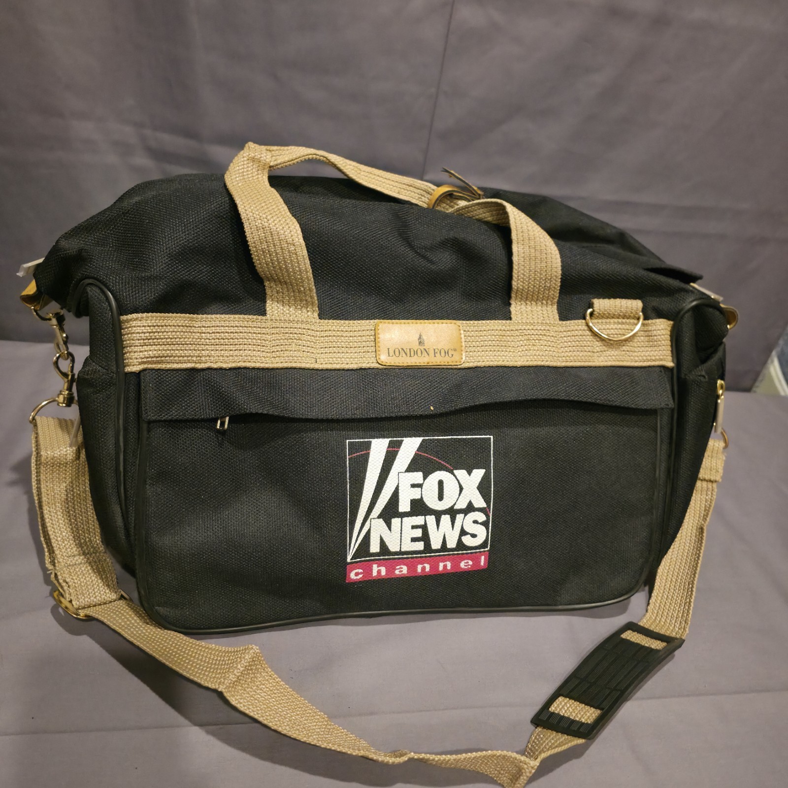 Fox News London Fog Black & Tan Travel Luggage Bag w/ Strap 12 x 17 Zip