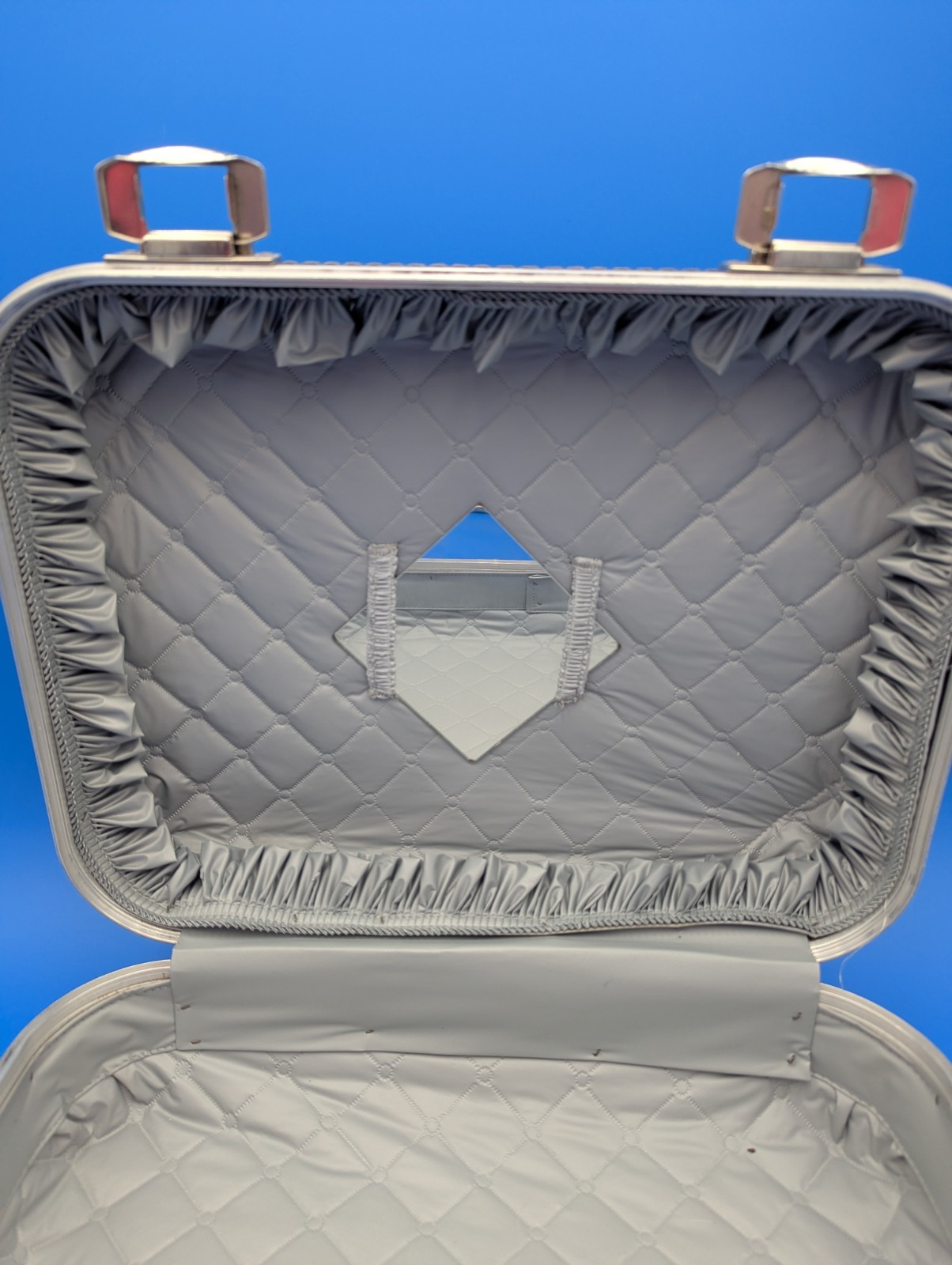 Suitcase Luggage Gray Hard Shell Metal Latches Mirror Inside Unbranded Vintage