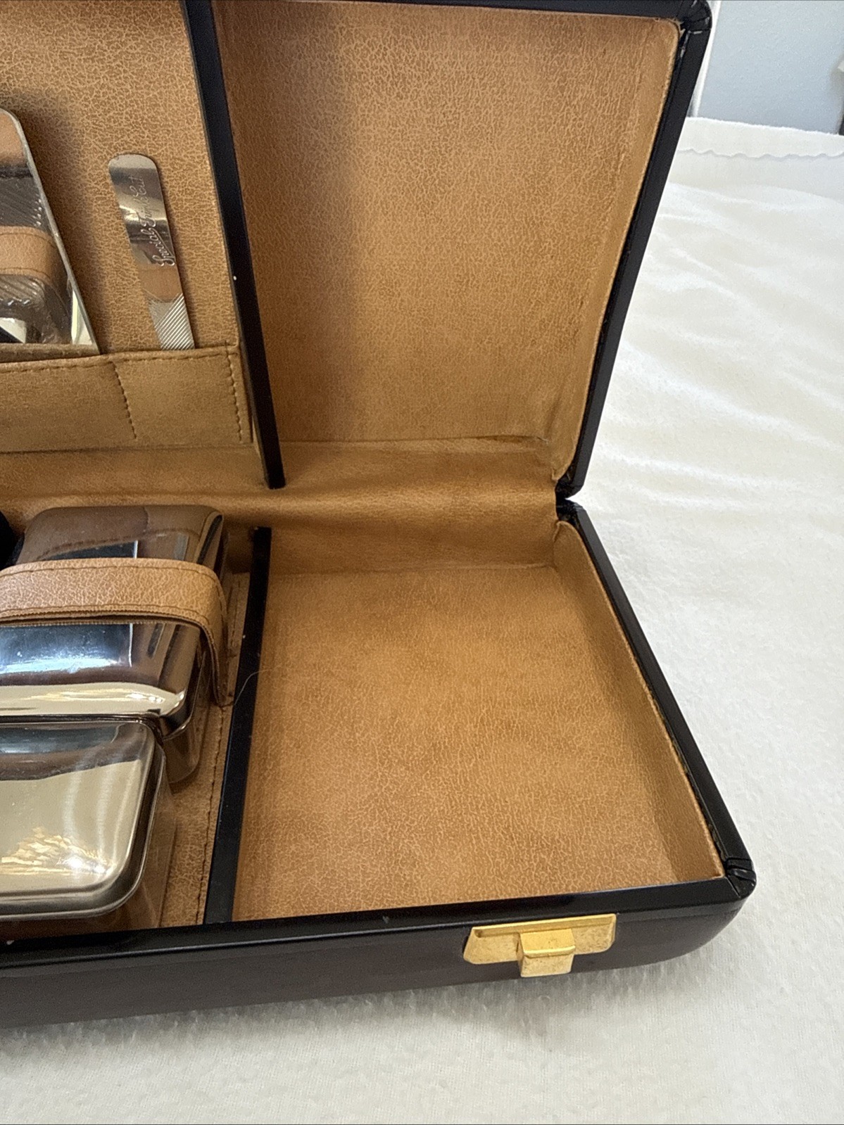 VTG Personal Travel Toiletries Case MCM Look Comb Soap Toothbrush Mirror READ