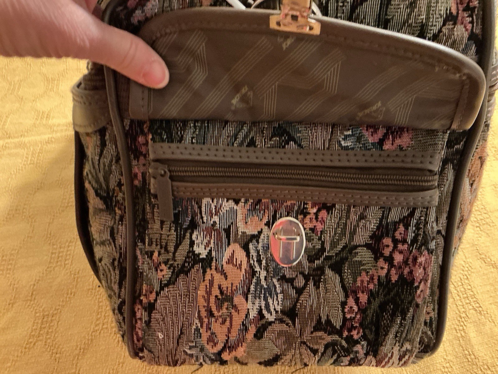 Jordache VINTAGE Floral Tapestry Duffle Bag Weekender Canvas EUC