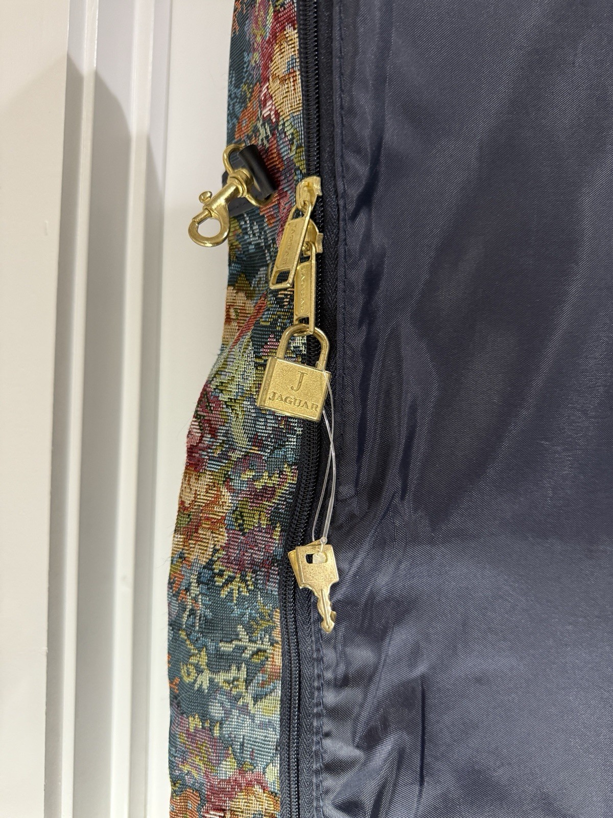 NWT Jaguar Floral Tapestry Garment Bag Heavy Fabric Zippered Suit Travel Cover